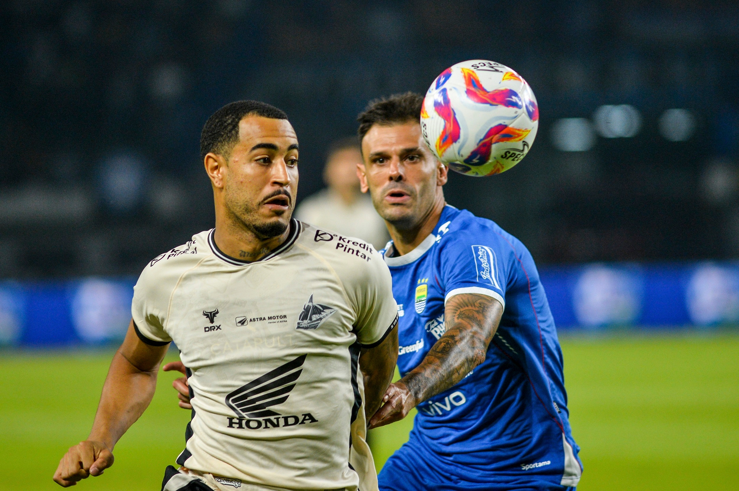 Tyronne Del Pino: Persib Bandung Punya Mentalitas untuk Juara Back-to-Back!