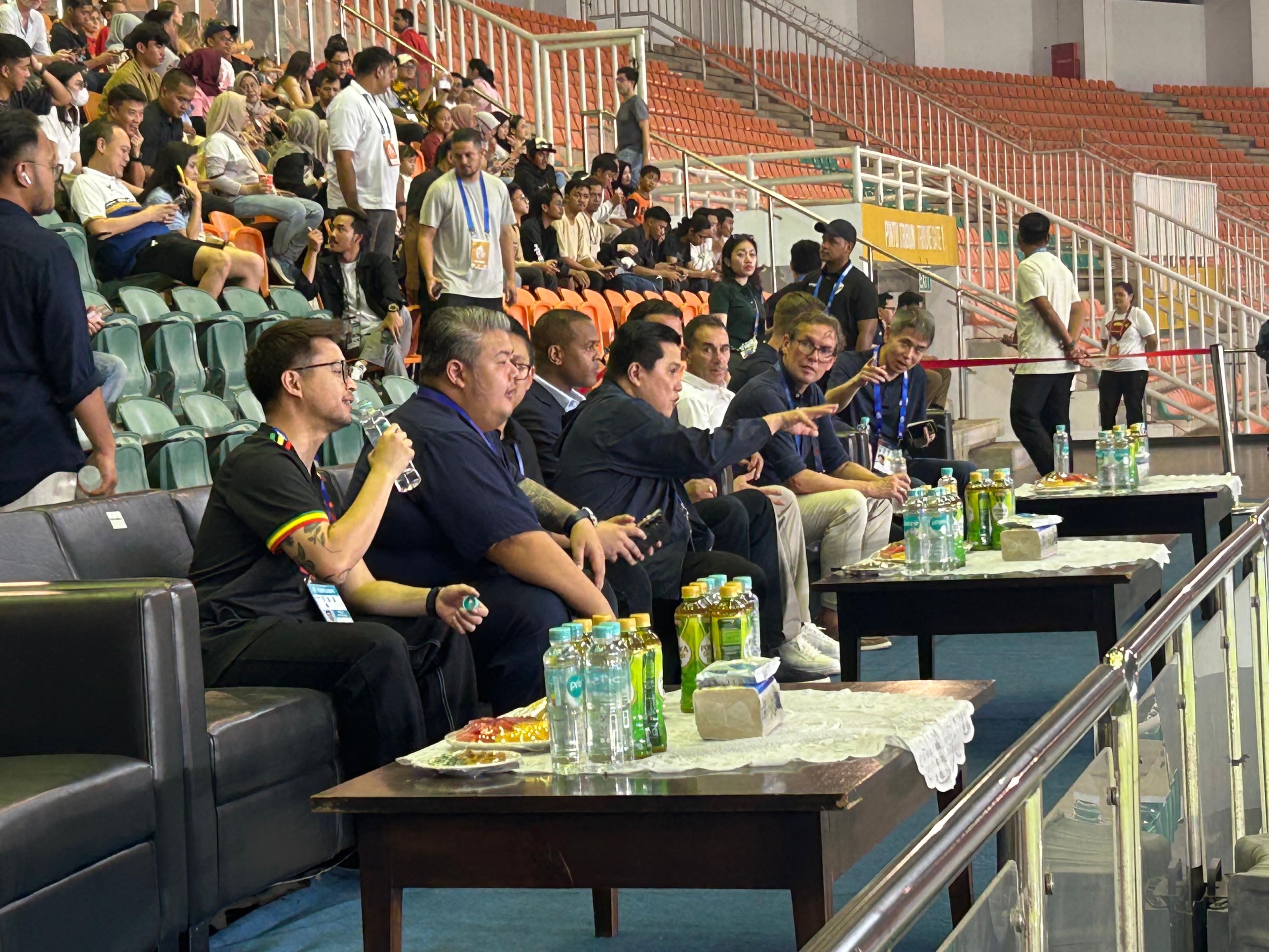 Dampingi Patrick Kluivert Saksikan Dewa United vs Persija, Akhirnya Erick Thohir Nonton Liga 1