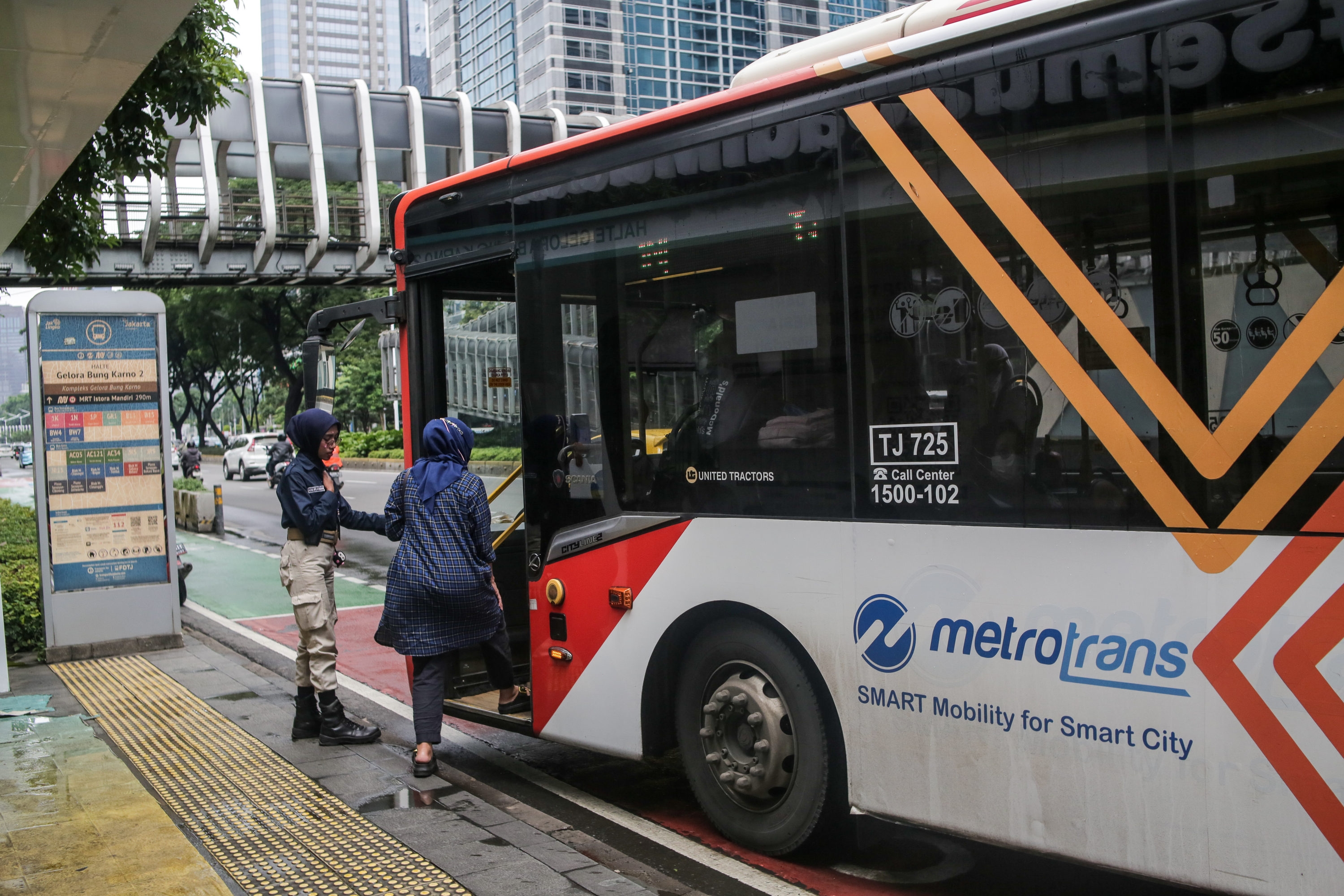 Ketua Komisi B DPRD DKI Dorong Penataan Trotoar dan Perluasan Transjakarta