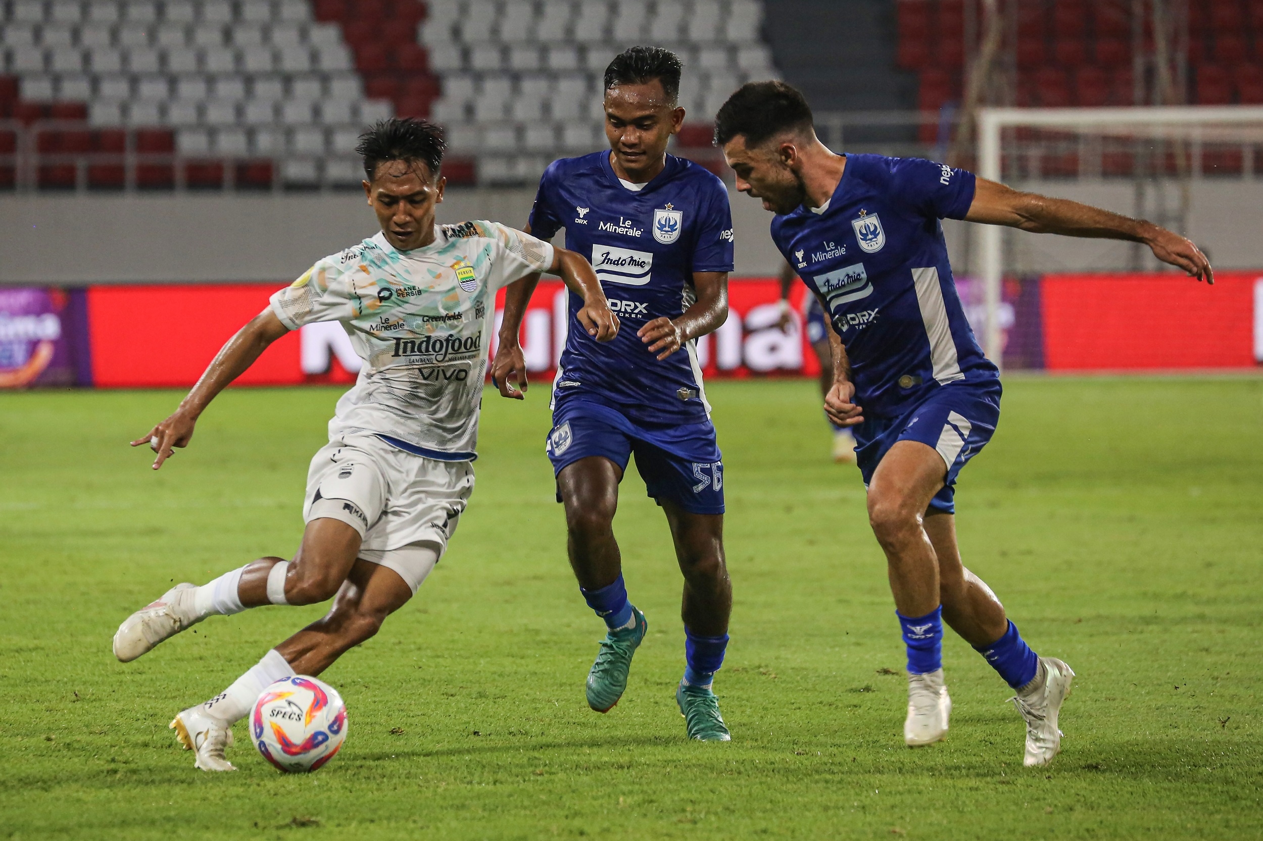 Bungkam PSIS Semarang, Persib Bandung Unggul 9 Poin di Puncak Klasemen Liga 1