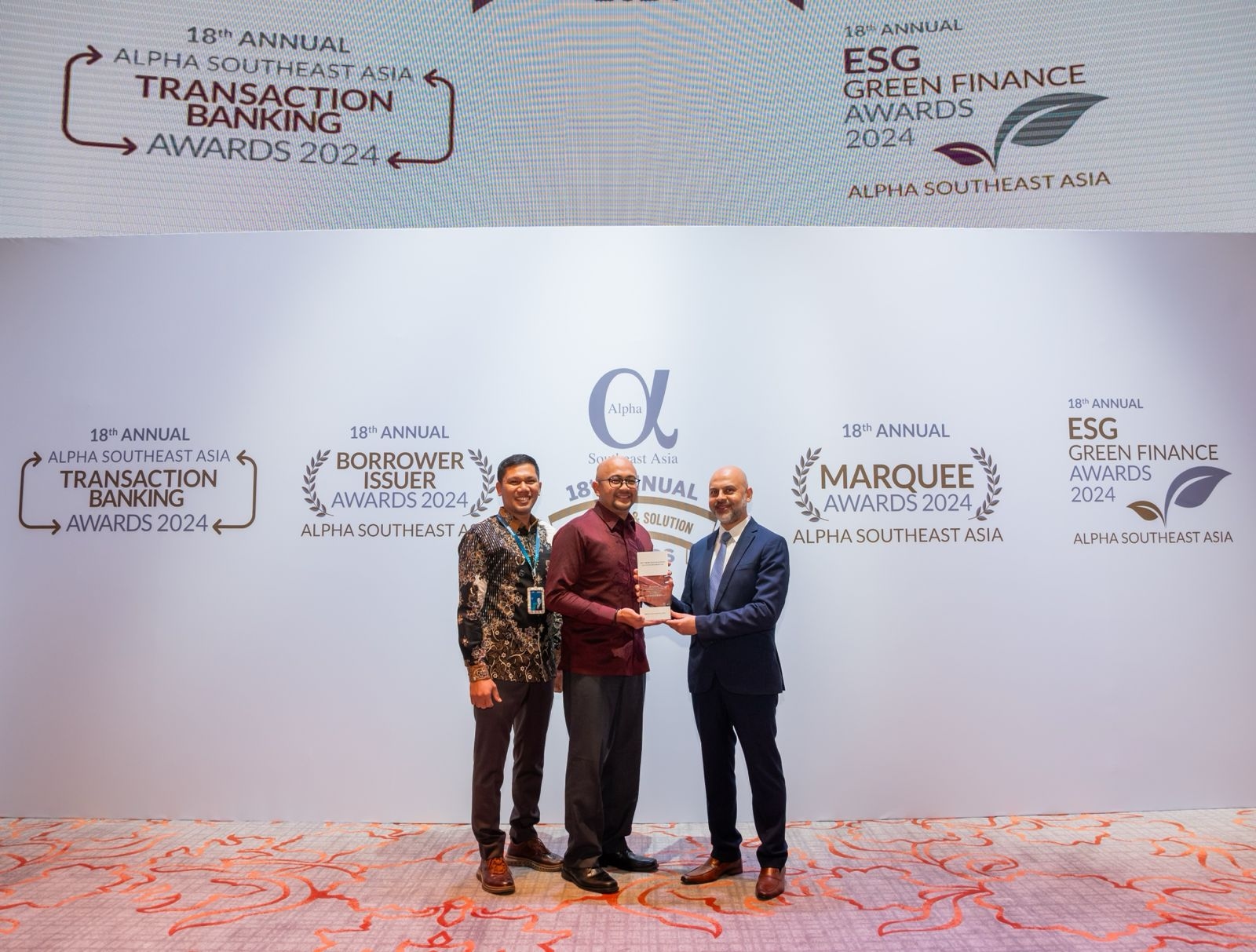 BNI Sabet 2 Penghargaan Alpha Southeast Asia 2024 lewat Solusi Trade Finance dan Transaksi Cross Border