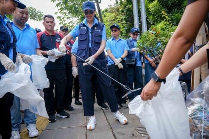 Menpar Widiyanti Putri Wardhana Mendadak Bersih-bersih Kota Tua Jakarta, Ada Apa?