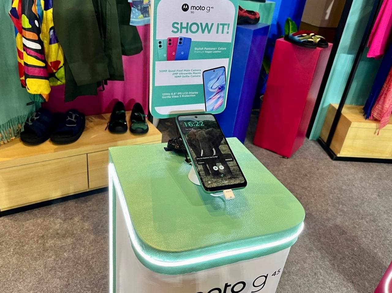 Resmi Meluncur di Indonesia, Moto g45 5G Hadir dengan Desain Premium dan Performa Kencang