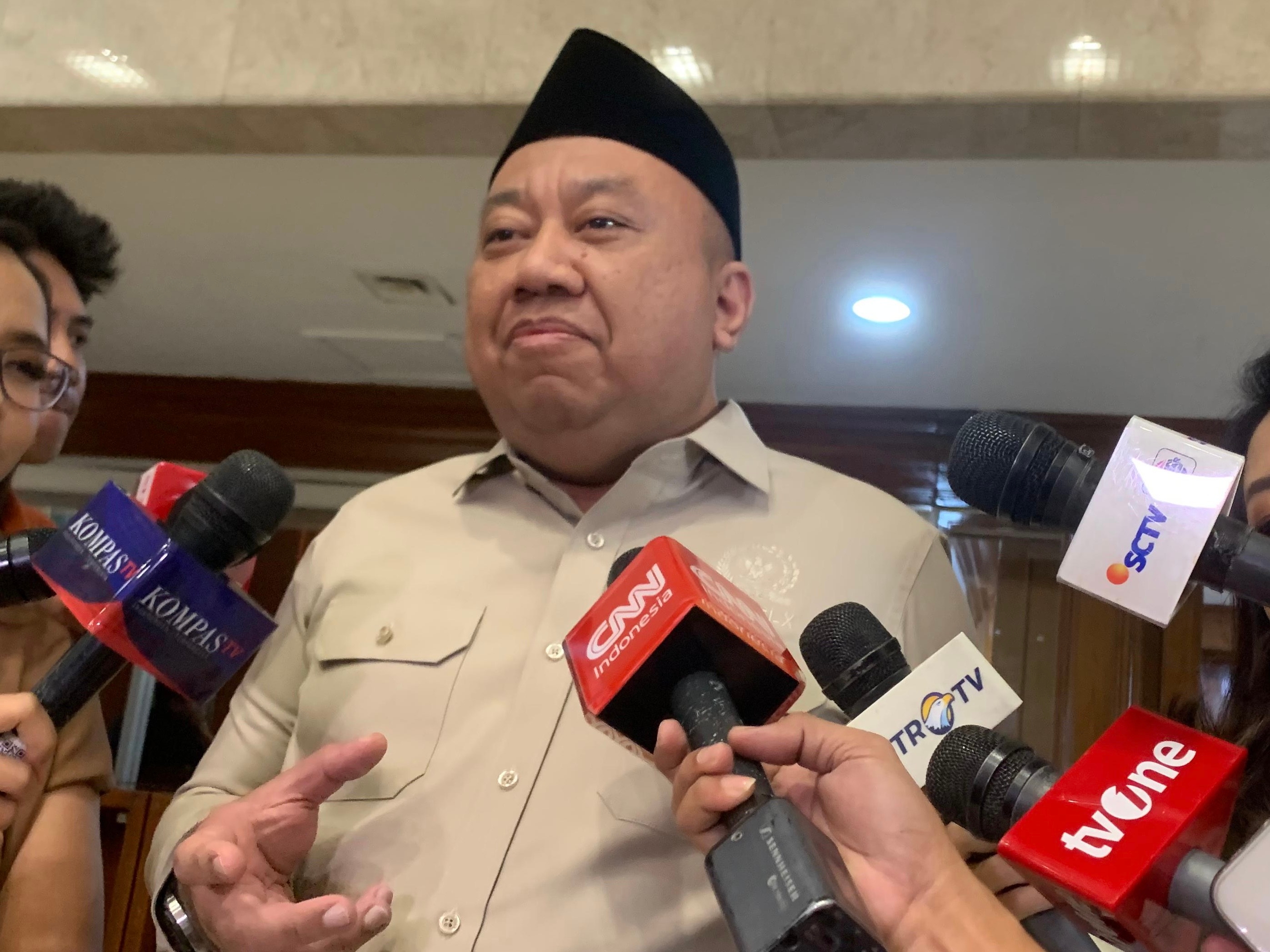 Mendiktisaintek Dikabarkan Kena Reshuffle, DPR: Itu Hak Prerogatif Presiden