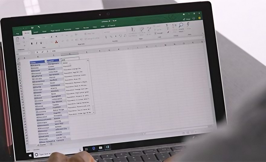 Cara Mudah Membuat Kalender Otomatis di Microsoft Excel