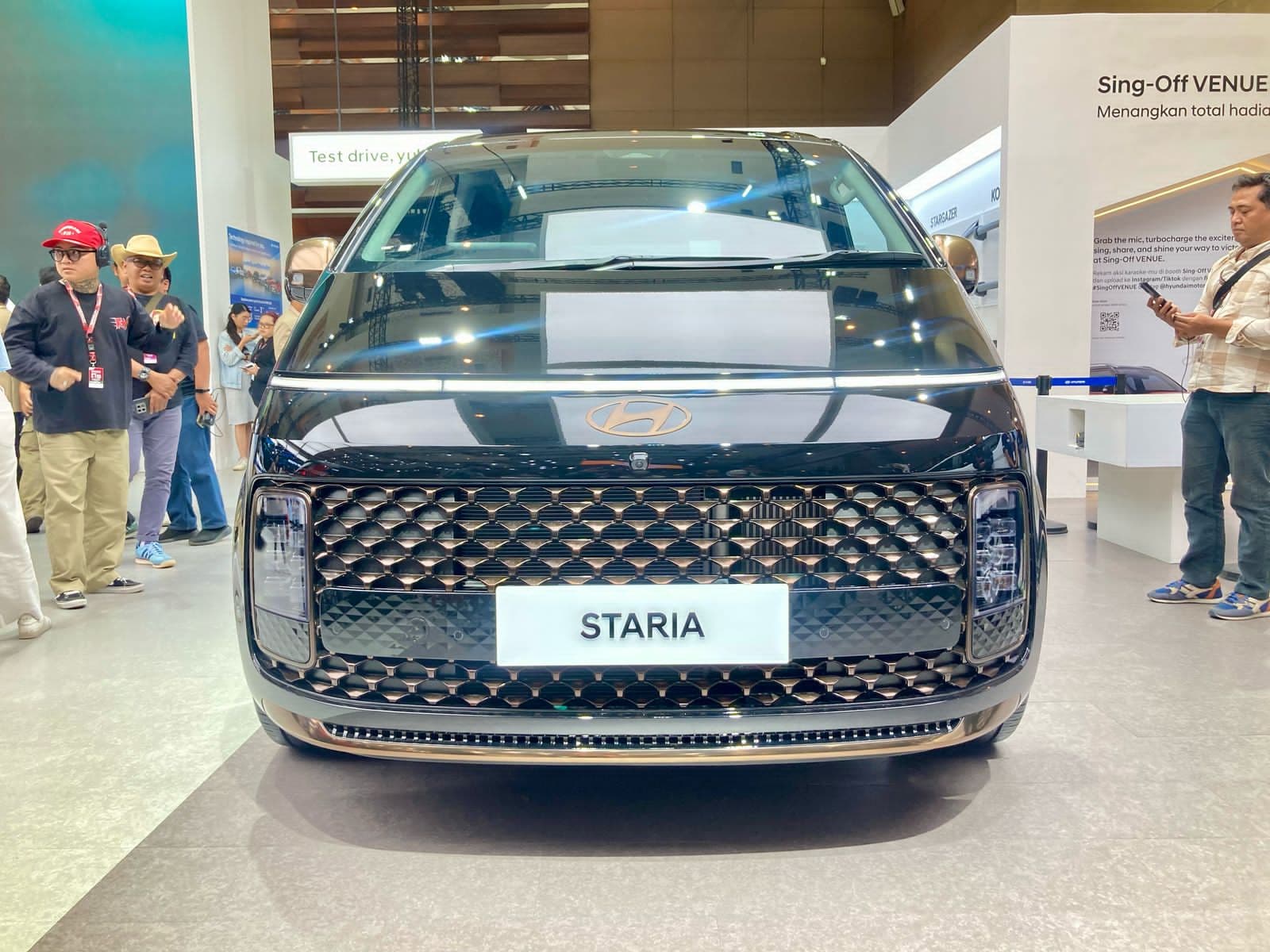 Andalkan Fitur Unik dan Harga Kompetitif, Hyundai STARIA Sasar Segmen Korporat