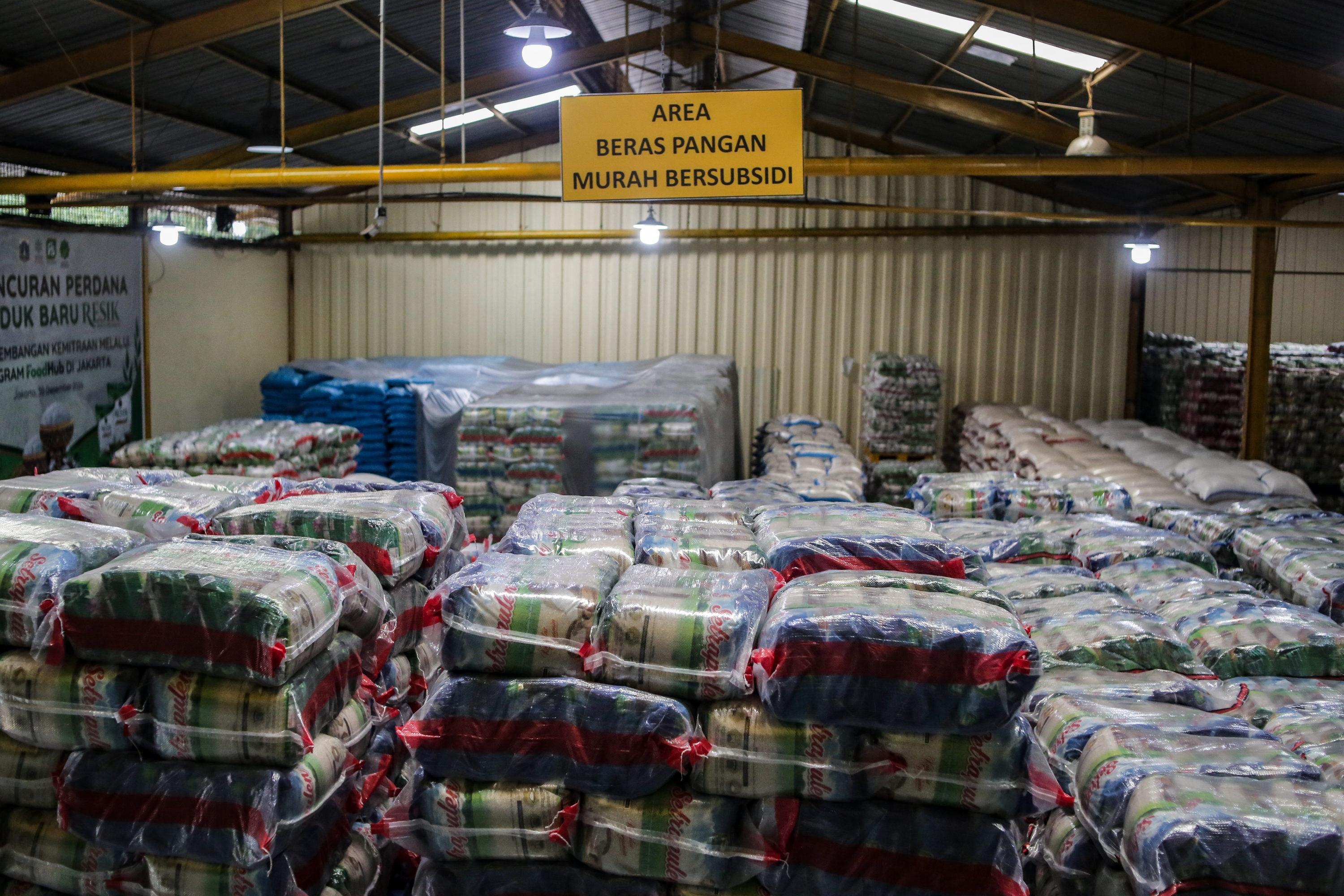 Produksi Beras Nasional April 2025 Capai 1 Juta Ton, Mentan Amran: Ini Prestasi Luar Biasa