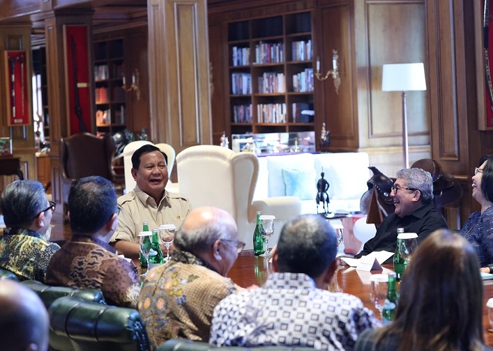Prabowo Bahas Isu dan Kebijakan Strategis Bareng Pimpinan Media Massa di Hambalang