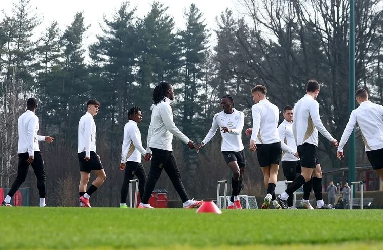 Prediksi Susunan Pemain AC Milan vs Lazio: Gimenez Coba Obati Luka Rossoneri di San Siro