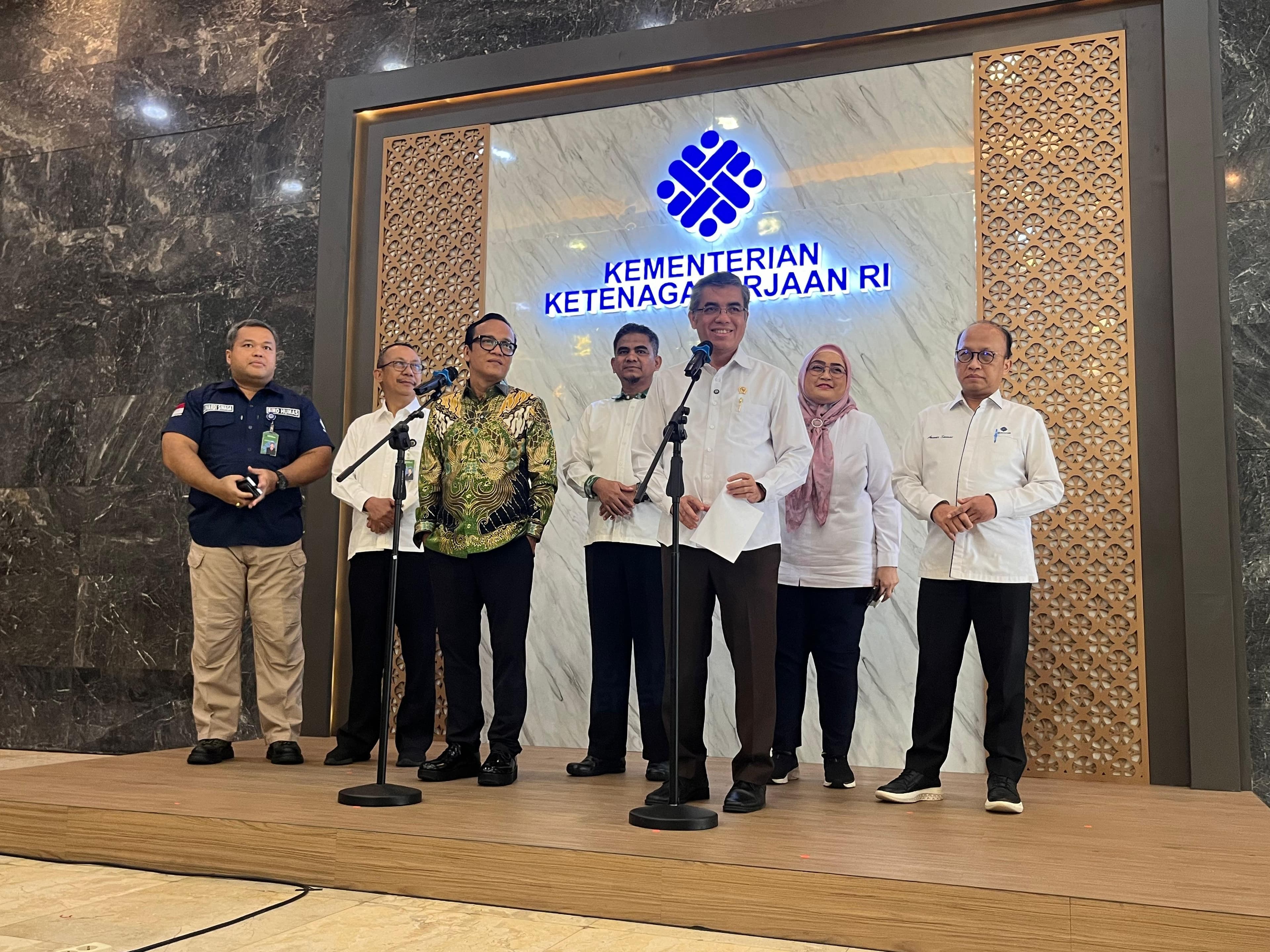 Soal THR dan Pesangon Karyawan Sritex, Menaker: Kurator Berkomitmen Bayar