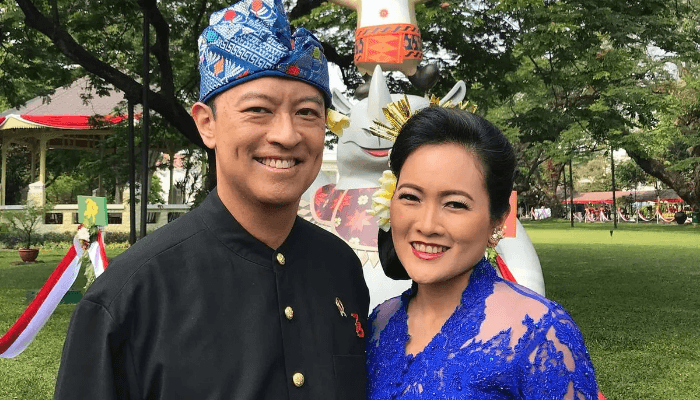 Mengenal Sosok Istri Tom Lembong, Ciska Wihardja yang Hadir Peluk Erat Sang Suami Jelang Sidang Perdana Kasus Importasi Gula