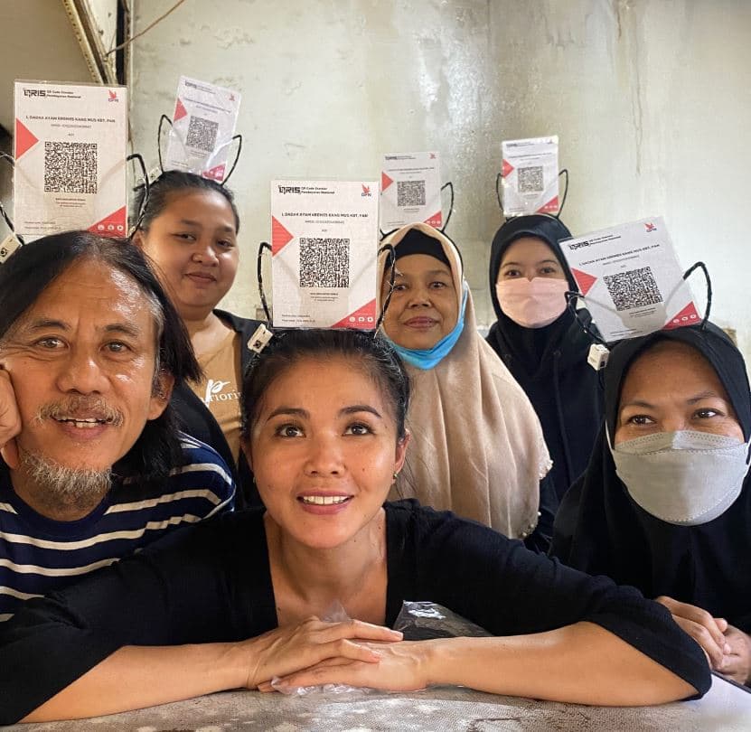 Istri Jualan Takjil, Epy Kusnandar Tetap Semangat Membantu di Tengah Syuting Film