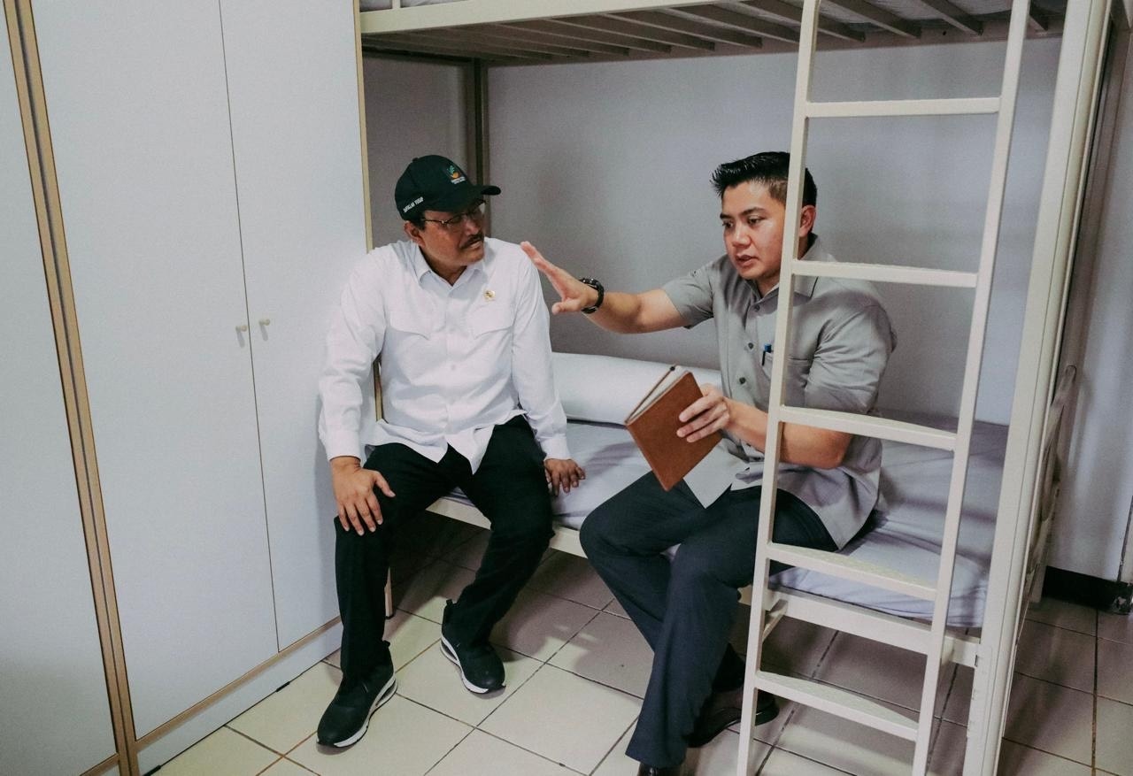 Mensos Apresiasi Seskab Teddy Kawal Sekolah Rakyat