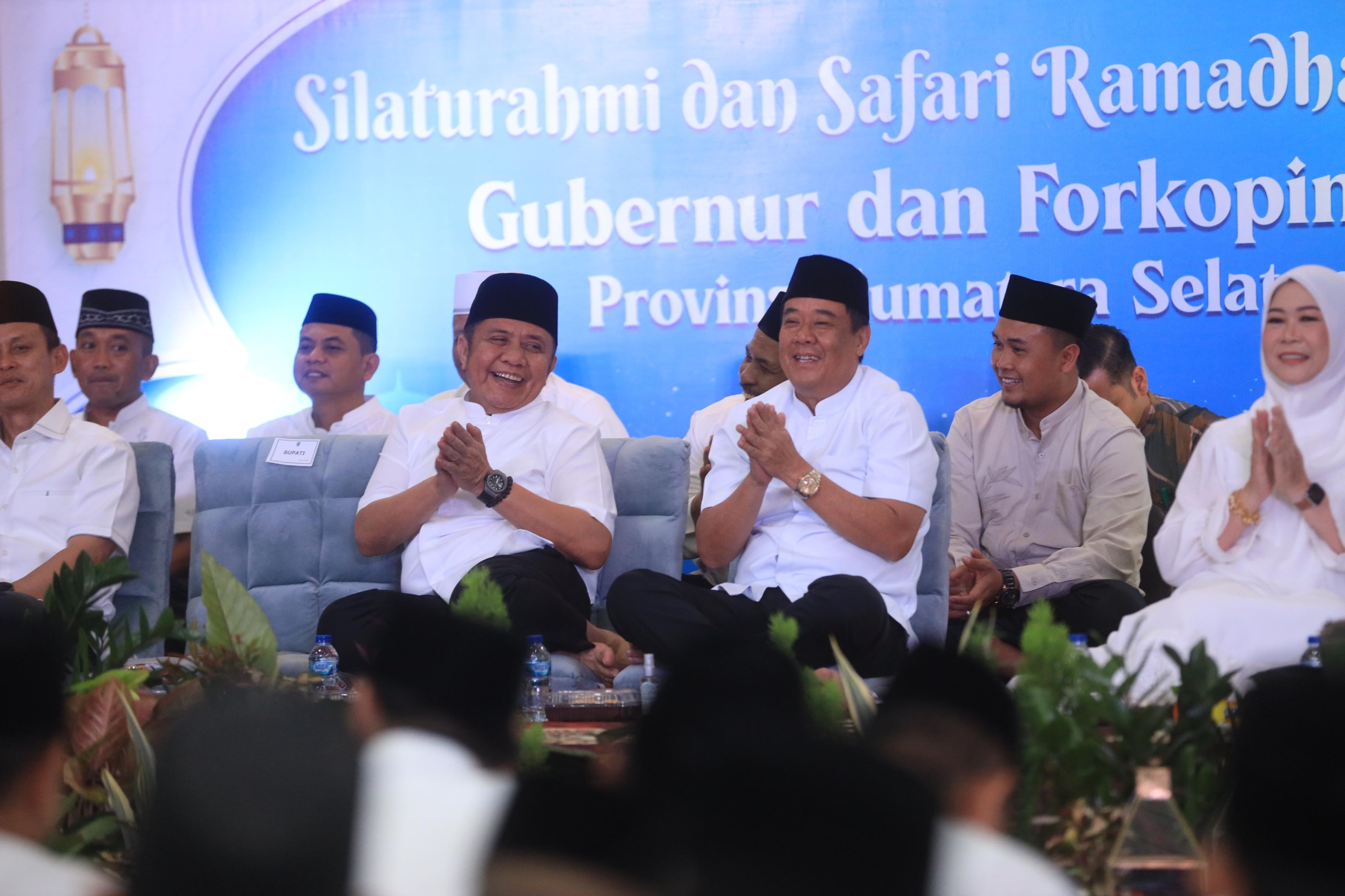 Safari Ramadhan di OKI, Herman Deru Minta Pemkab Kendalikan Harga Bahan Pokok