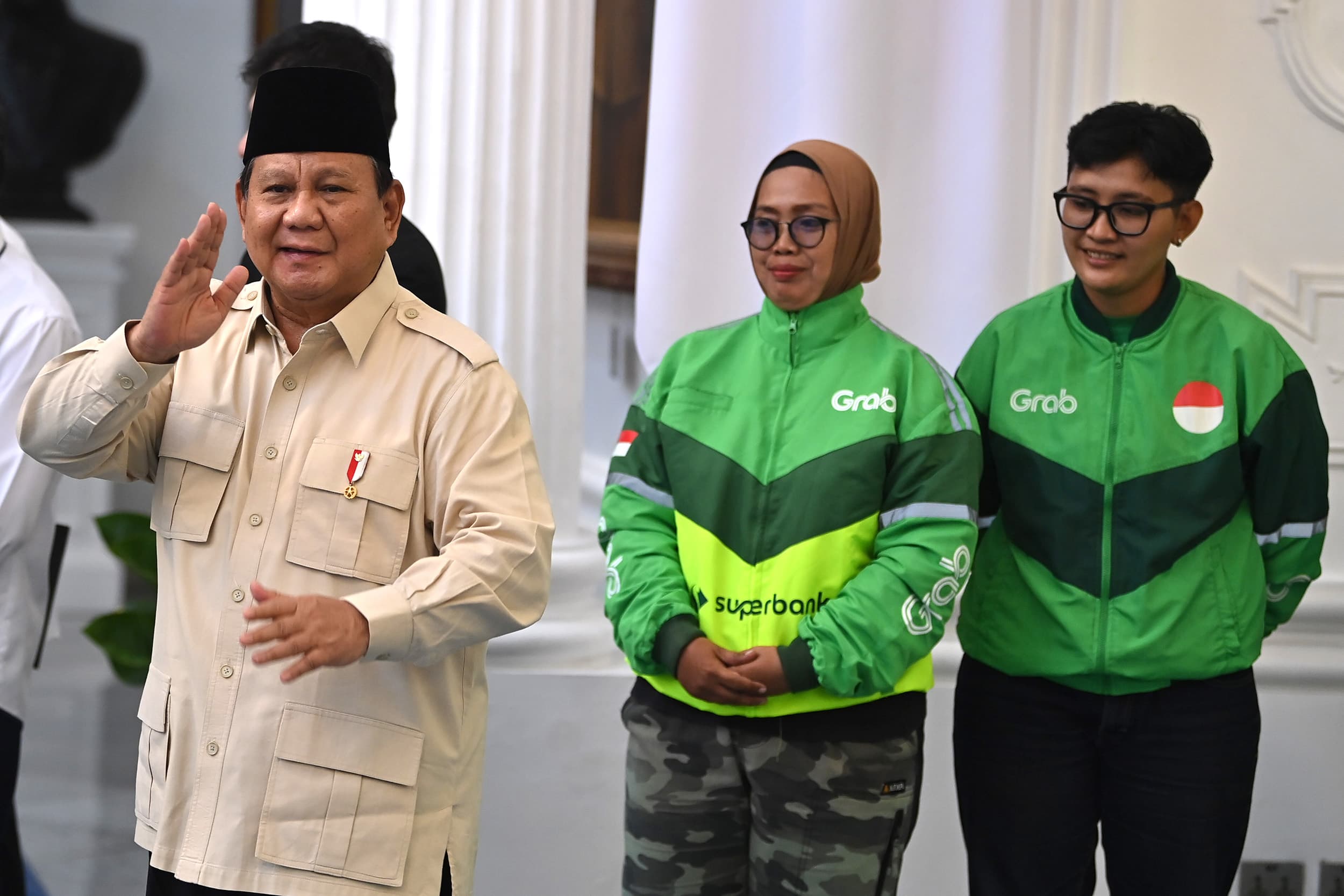 Prabowo Tekankan Pemberian Bonus Tunai untuk Kurir dan Pengemudi Online, Ini Alasannya