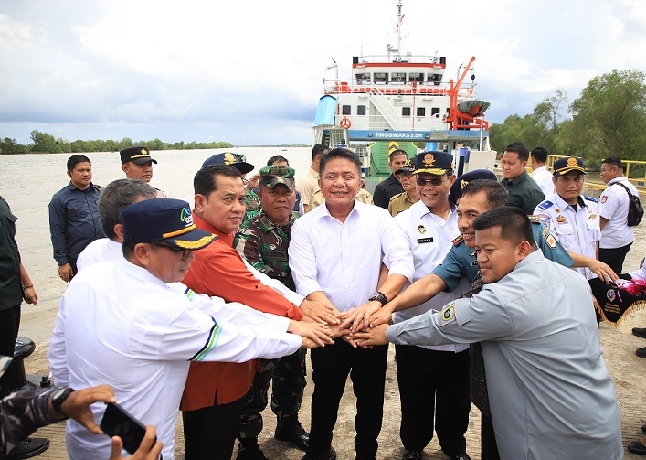 Jawab Kebutuhan Masyarakat Banyuasin, Gubernur Herman Deru Resmikan Angkutan Penyeberangan KMP Puteri Leanpuri