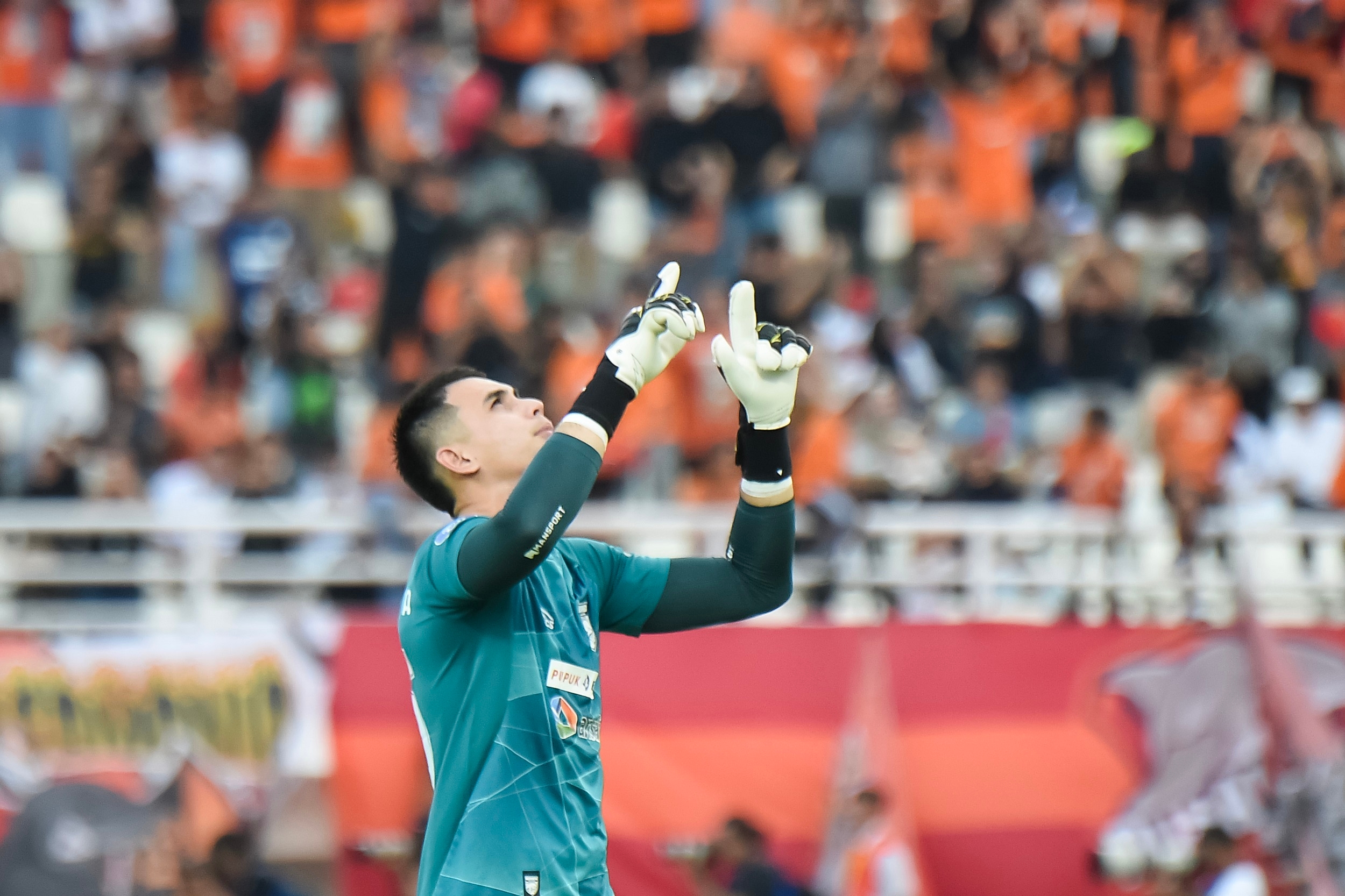 Cemerlang di Borneo, Nadeo Argawinata Diharapkan Rebut Starter di Timnas Indonesia