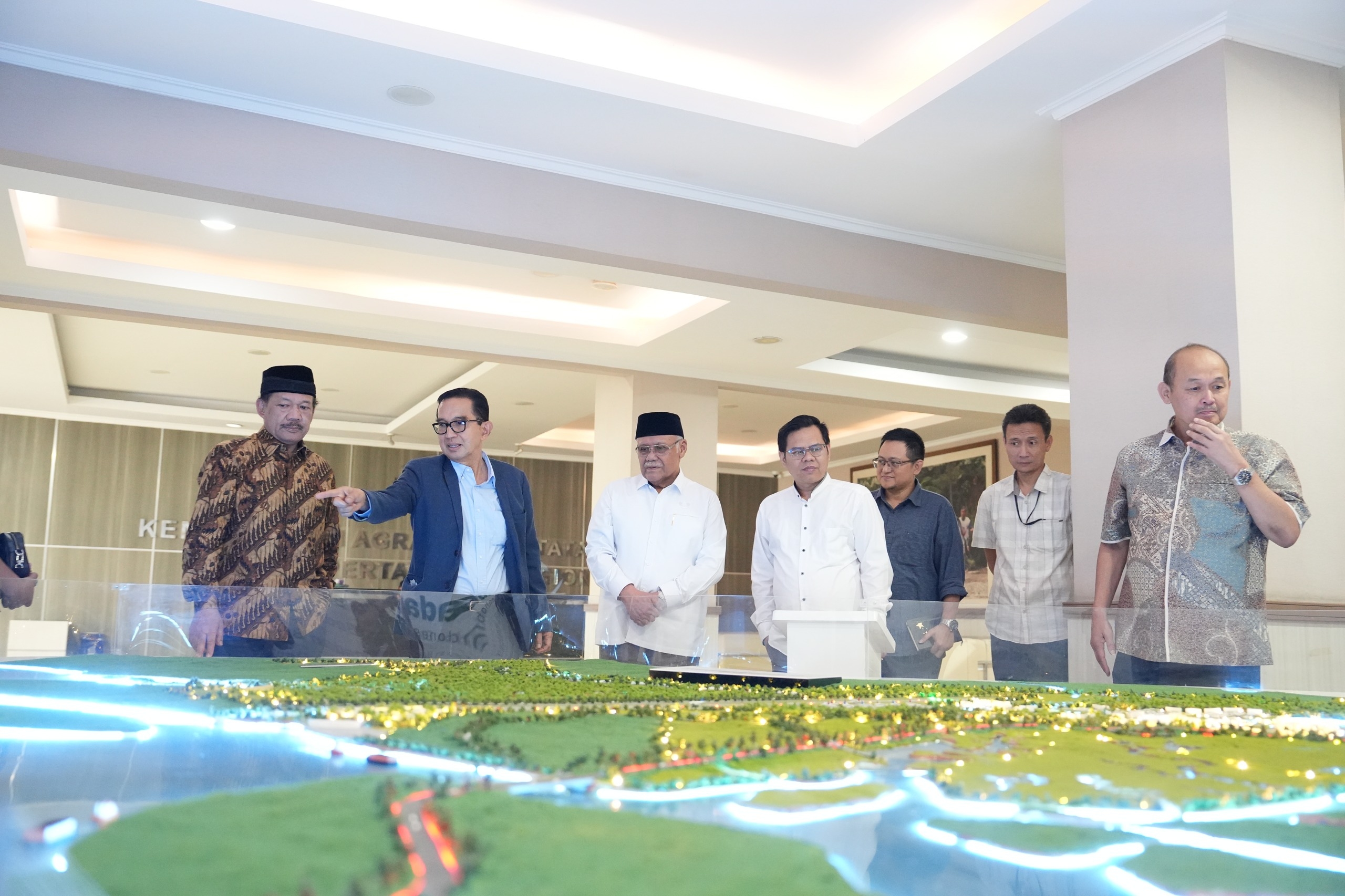 Badan Bank Tanah dan BAZNAS Kerja Sama Bangun Masjid hingga Pondok Pesantren