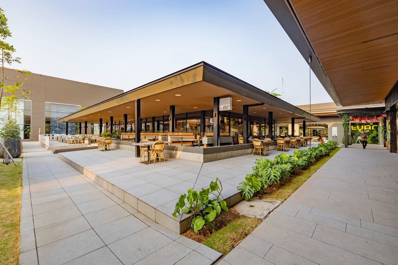 PIK: Surga Kuliner Halal dengan Cita Rasa Autentik