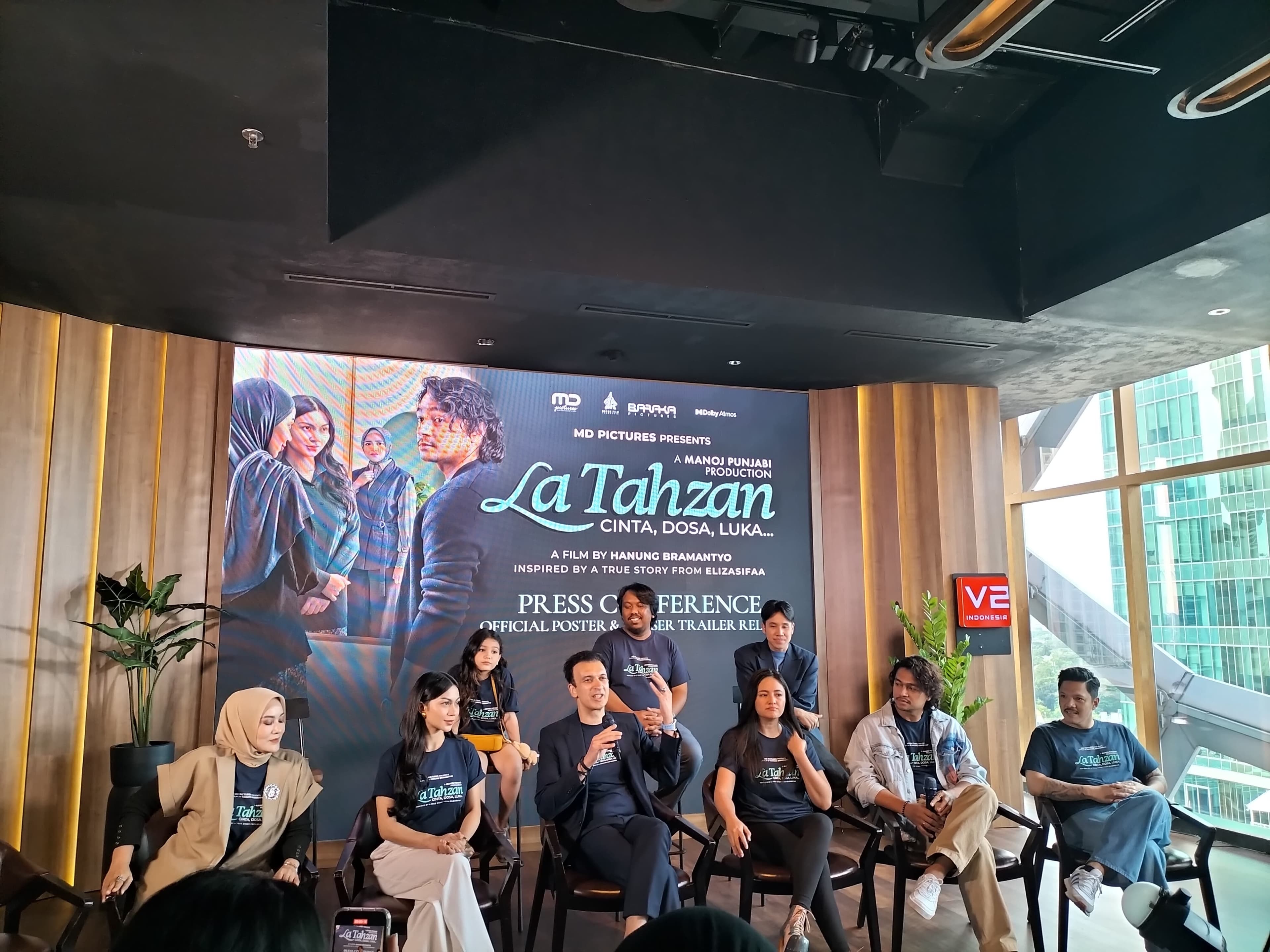 Intip Yuk Teaser Trailer, Film La Tahzan Hadirkan Deva Mahenra hingga Ariel Tatum