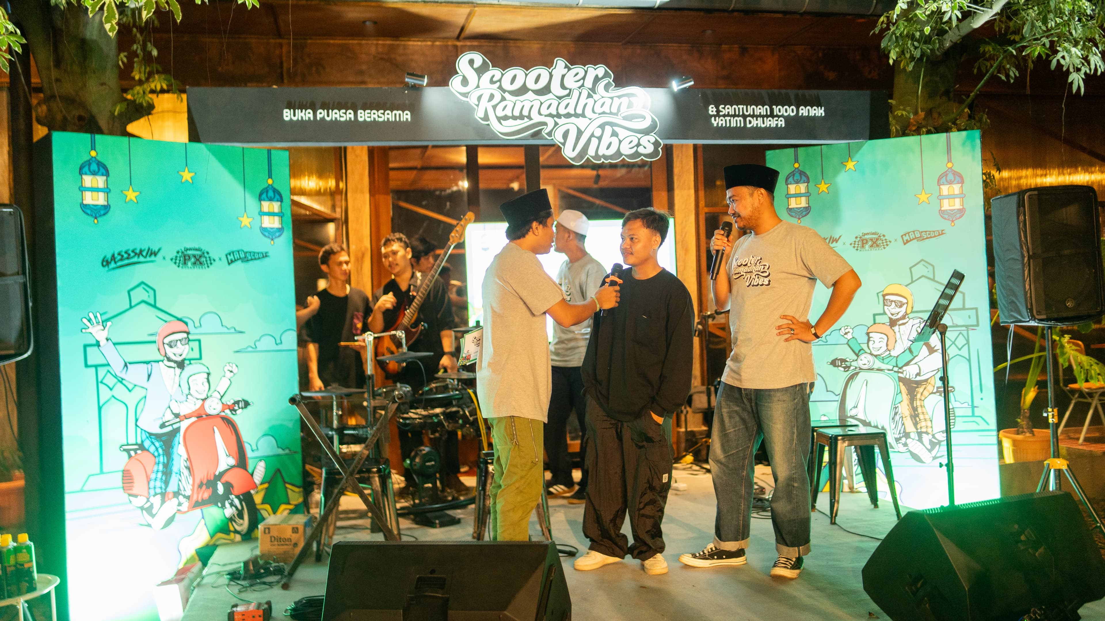 Diton Riders dan Komunitas Scooter Klasik Gelar Scooter Ramadhan Vibes 2025, Santuni 1.000 Anak Yatim