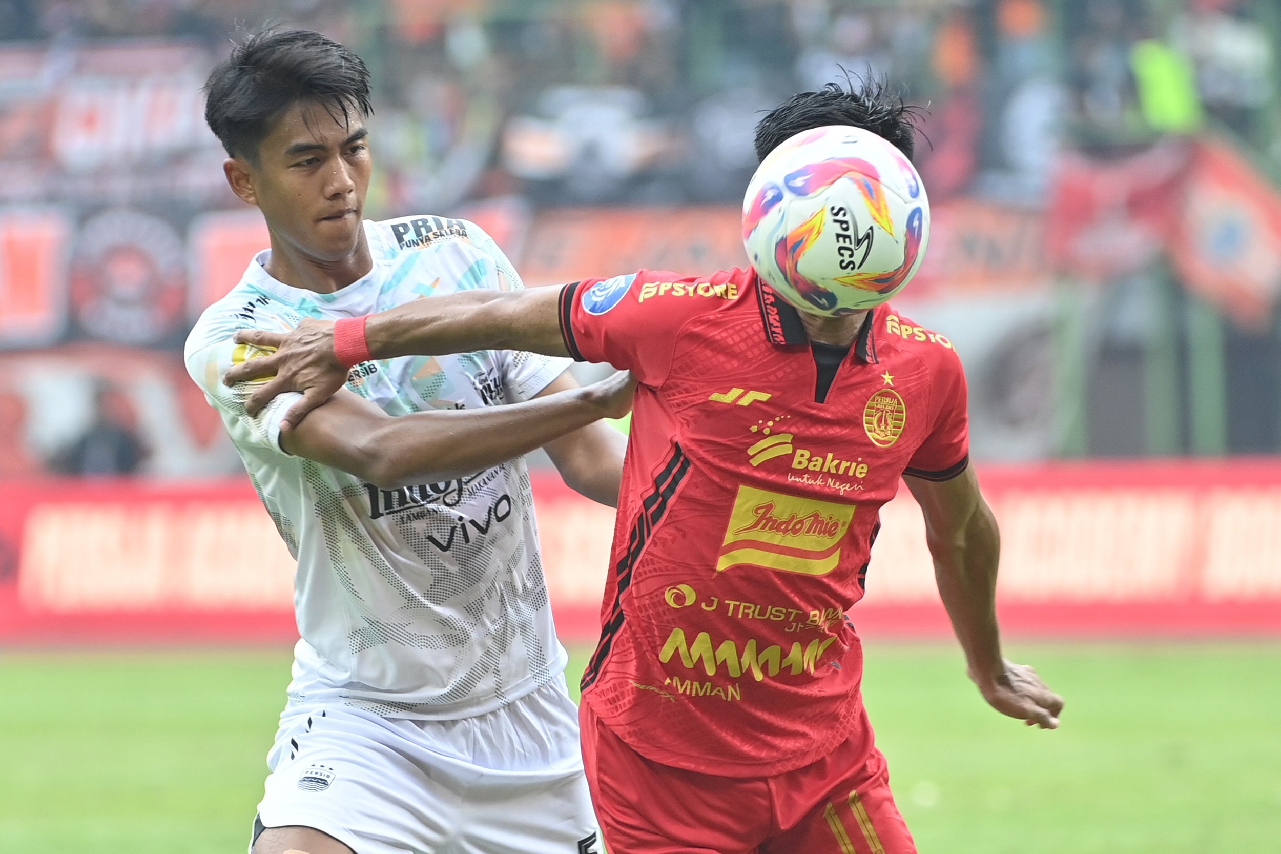 Meski Masih Kokoh di Puncak Klasemen Liga 1, Persib Bandung Bakal Habis-habisan di 7 Laga Sisa