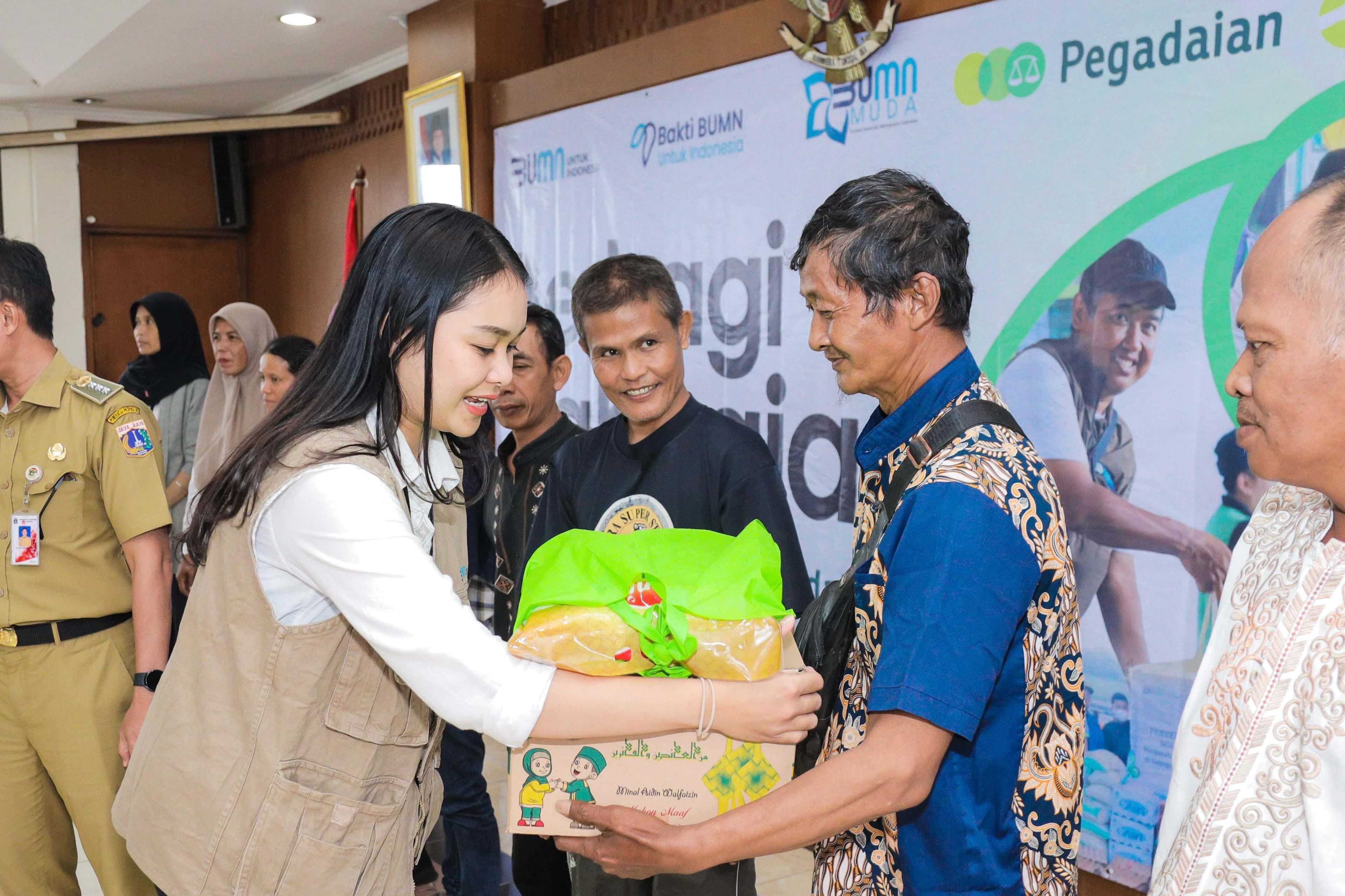 Pegadaian Salurkan Ribuan Paket Sembako di Bulan Ramadhan, Perkuat Komitmen Sosial Berkelanjutan