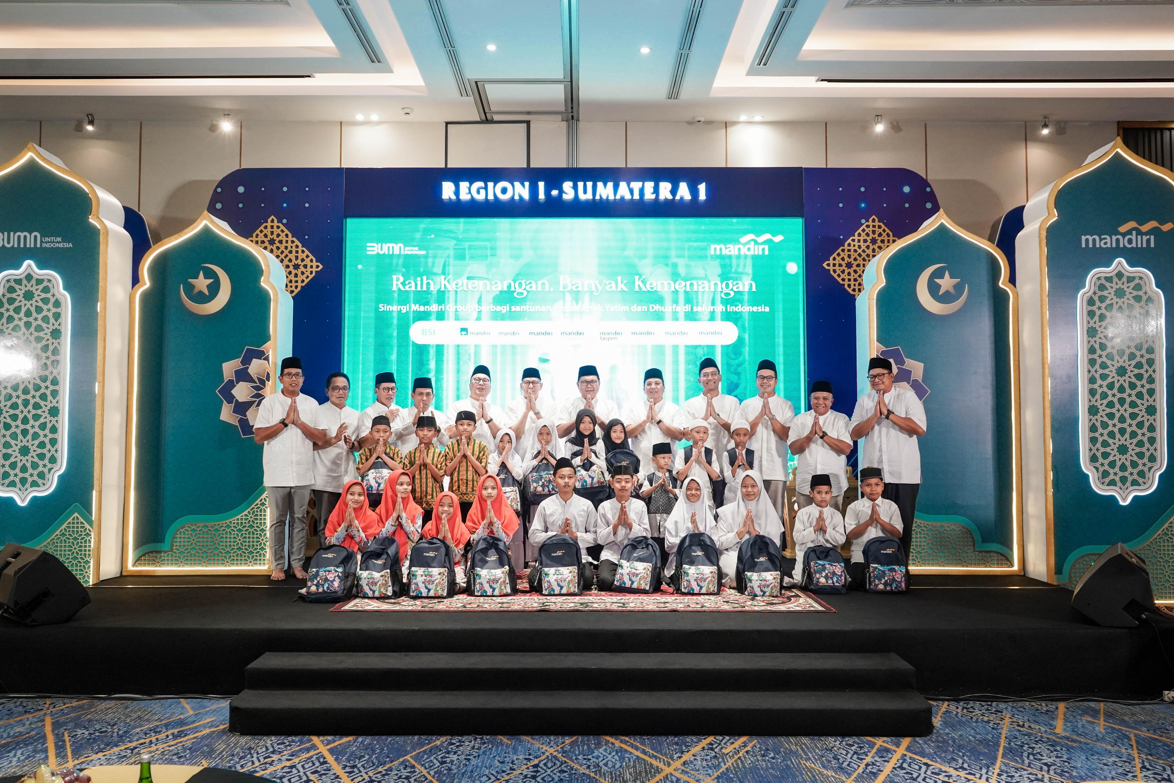 Bank Mandiri Group Santuni 3.050 Anak Yatim, Lansia di Sumatera Utara dan Sekitar