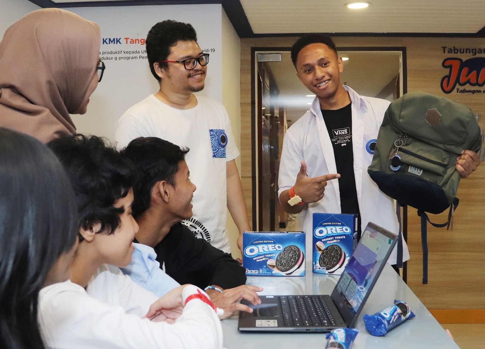 Oreo Sisihkan 2,5 Persen Keuntungan Penjualan untuk Pendidikan, Santuni Anak Yatim Piatu
