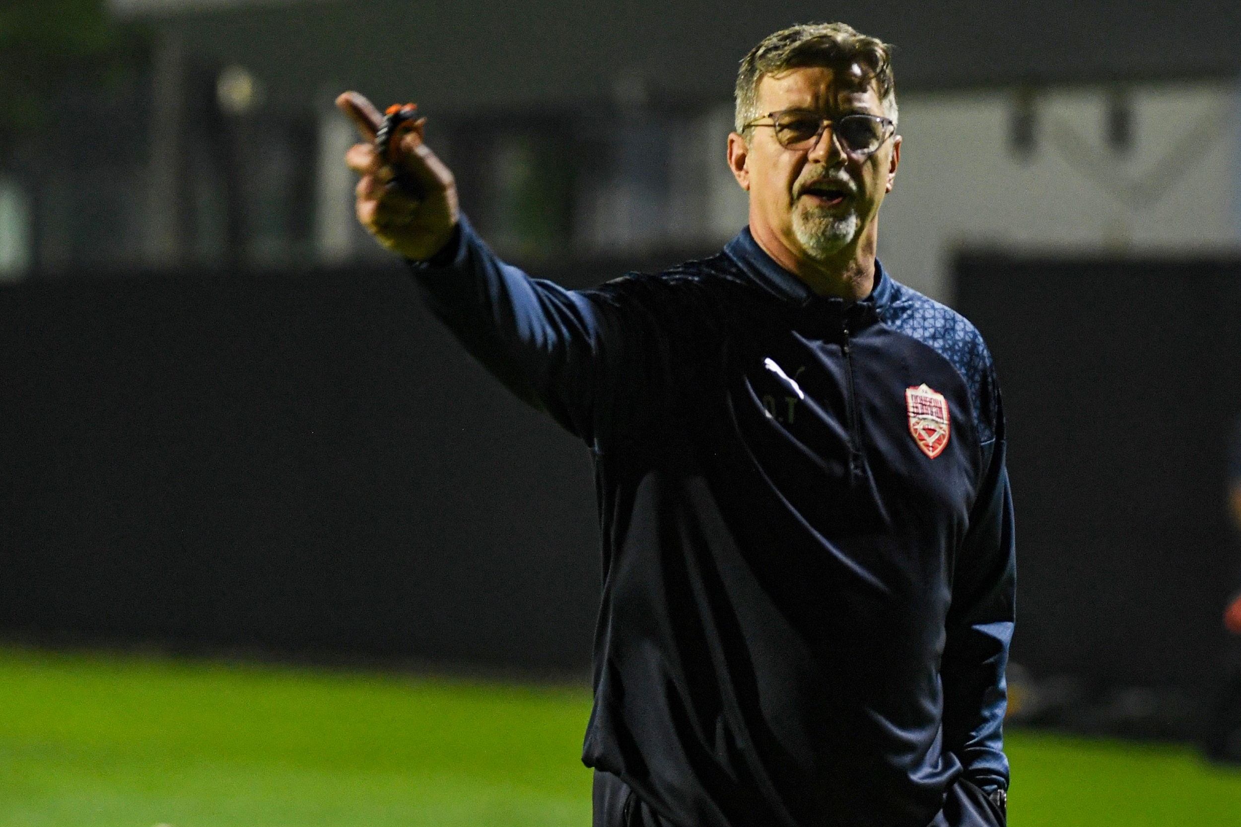 Pelatih Bahrain: Indonesia Punya 300 Juta Orang tetapi Mendatangkan Pemain dari Belanda