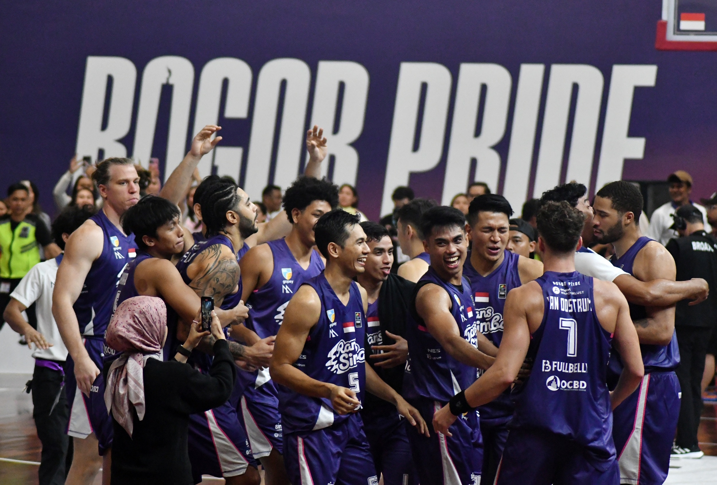 IBL: Paruh Musim Berakhir, Rans Simba Bogor Puncaki Klasemen dengan 11 Kemenangan