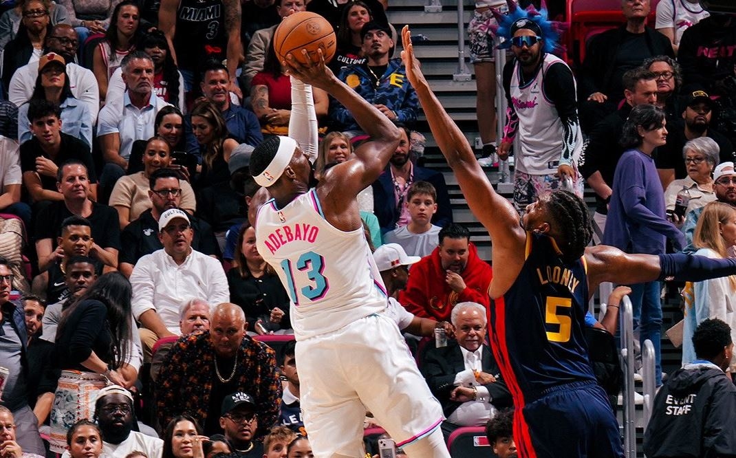 NBA Hari Ini: Golden State Warriors Tumbang di Markas Heat, Bam Adebayo Cetak 27 Poin