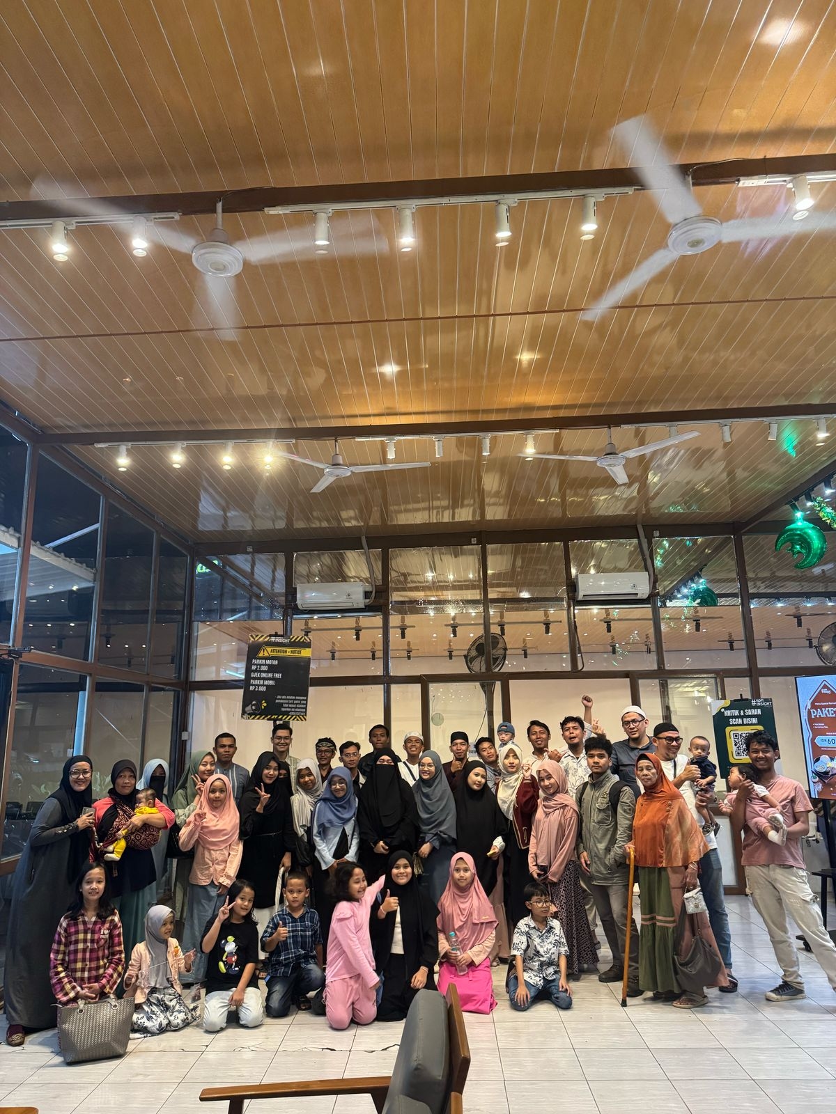 Bangun Ranah Berkah dan Royal Gemilang Persada Kolaborasi Santuni Anak Yatim di Ramadan 1446 H