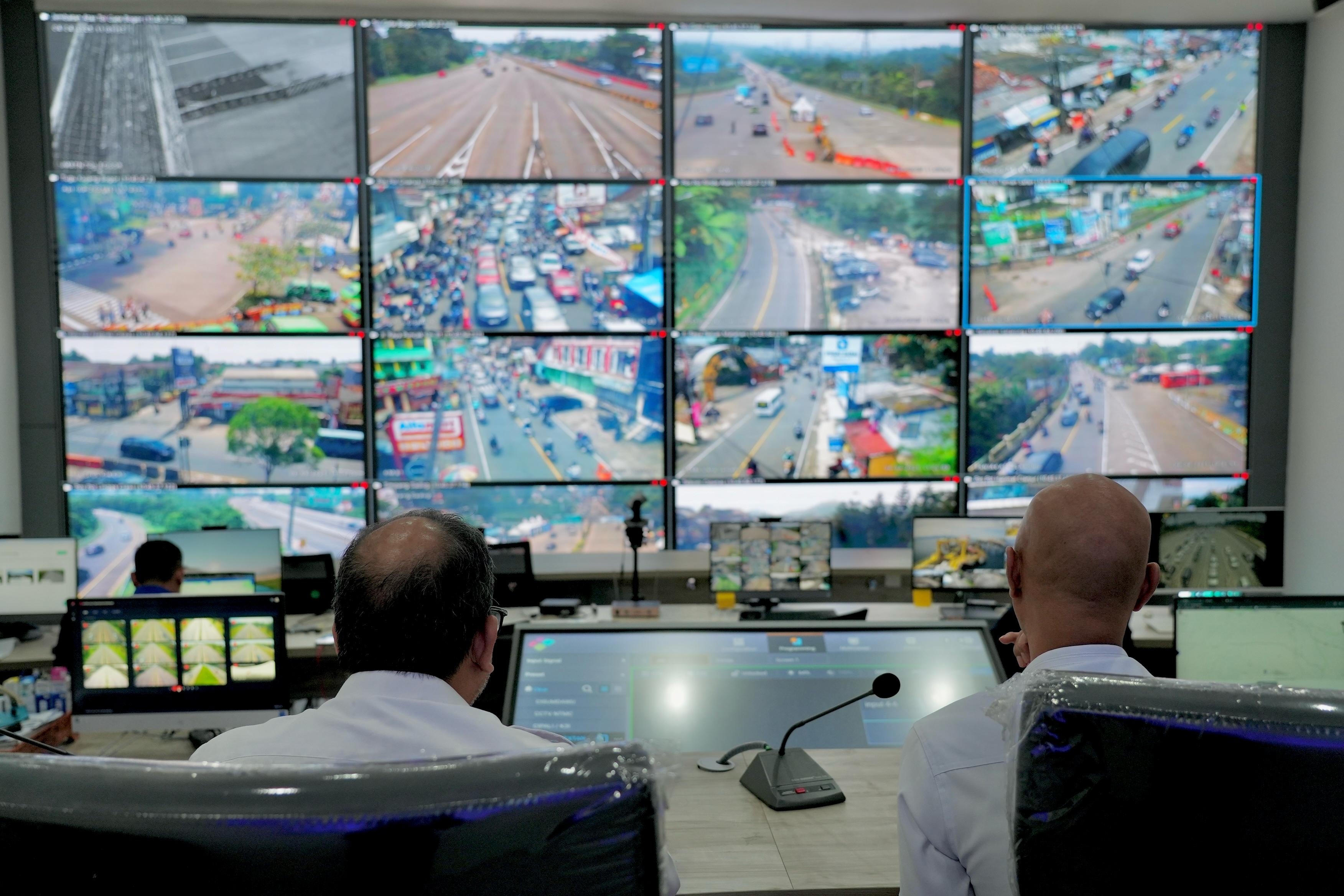 Kemenko Polkam Pantau Arus Balik Lewat Command Center KM 29