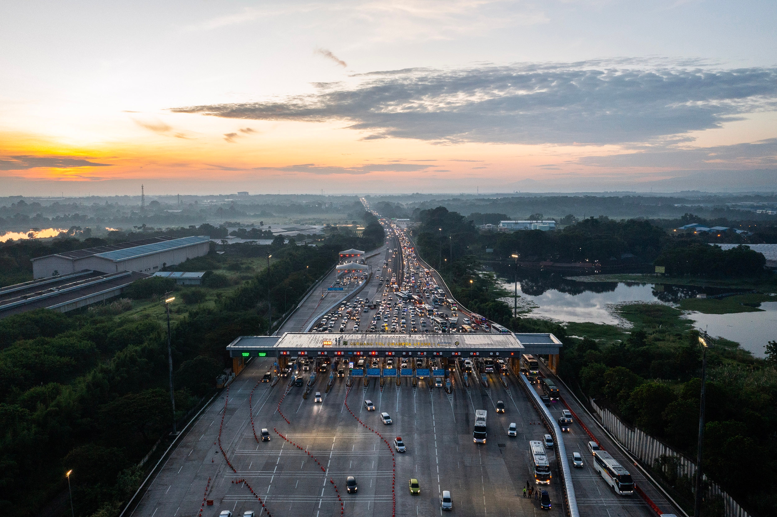 Pemudik Capai 154,6 Juta, Kecelakaan Lebaran 2025 Turun 34%