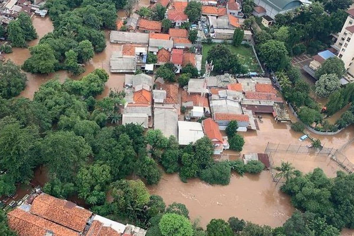 Banjir Melanda Kota Tangerang, Sejumlah Titik Terendam hingga 130 CM
