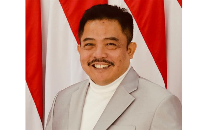 Jurus Berkelit Dari Tarif Trump