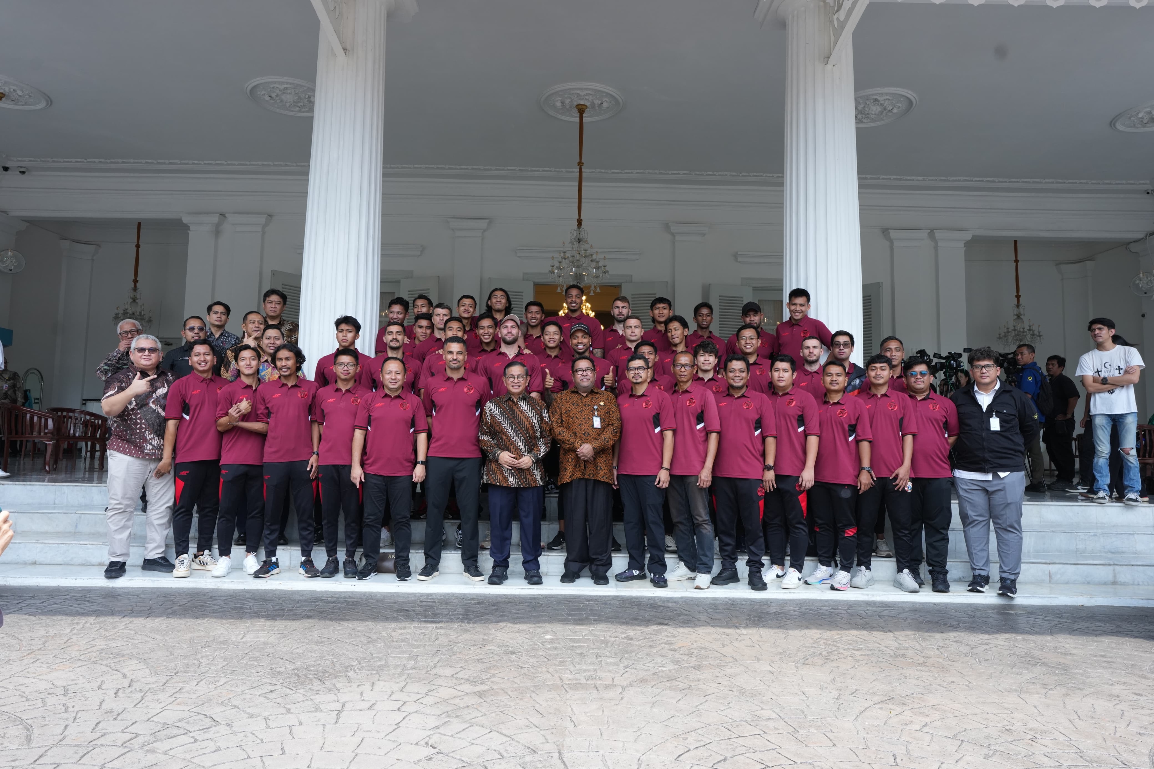 Pramono Anung Targetkan Persija Jakarta Juara Liga 1 2027 sebagai Kado Ulang Tahun