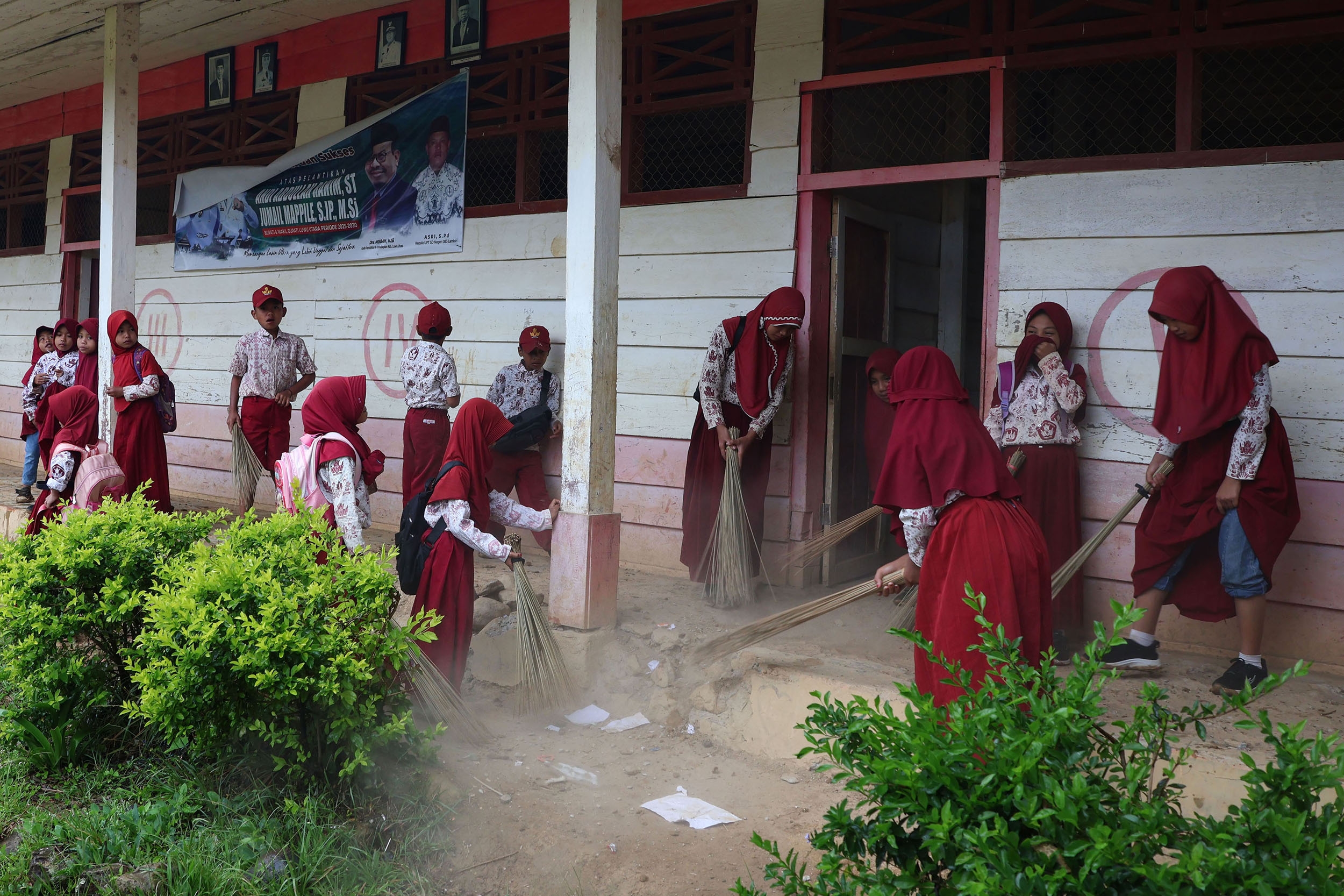 Dalam Lingkungan Sekolah, Perlukah Guru Menguasai Pembelajaran Sosial Emosional? Inilah Jawaban yang Akurat