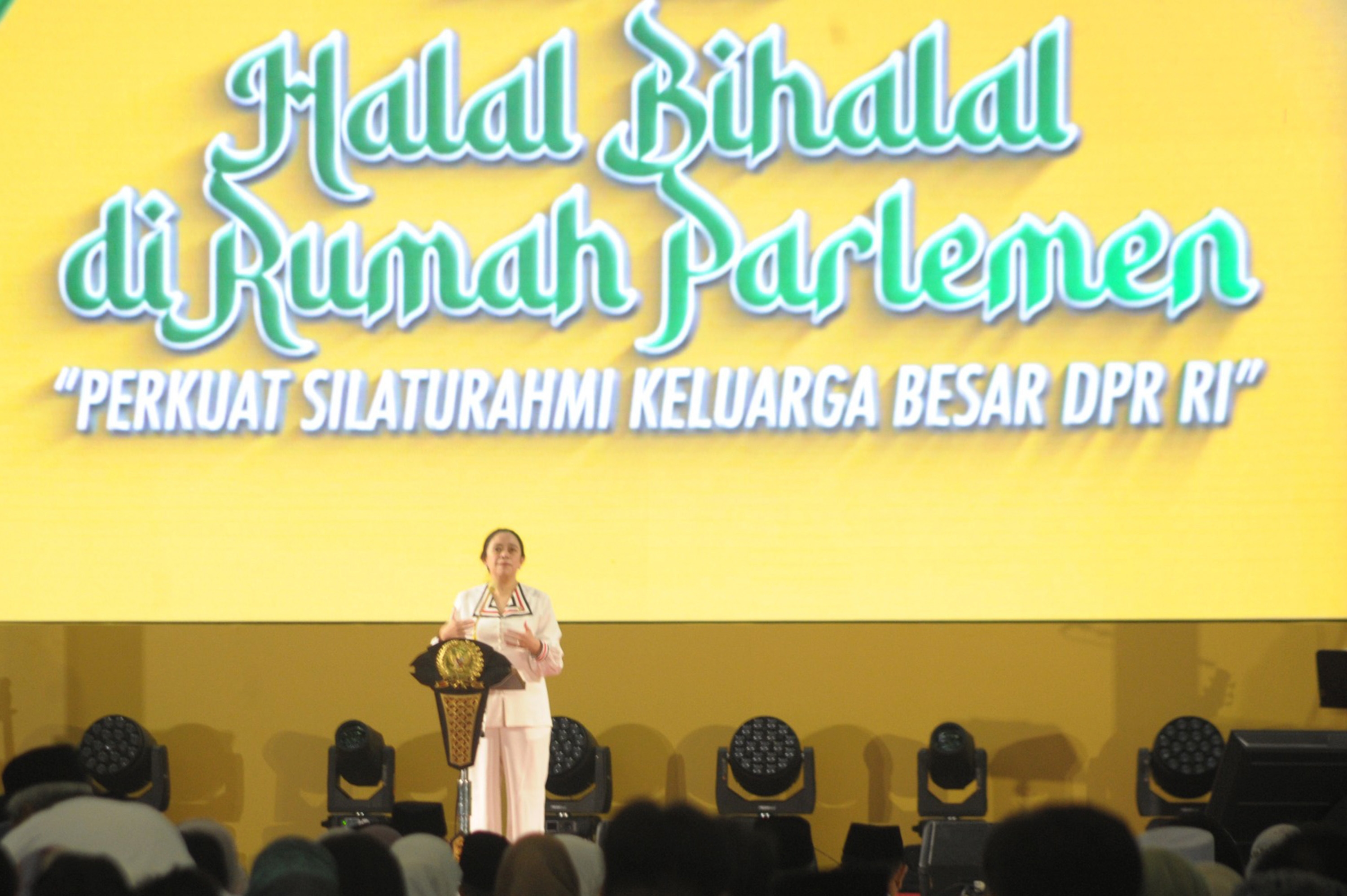 Hardiknas 2025, Puan Maharani Soroti Nasib Guru dan Tantangan Sosial di Dunia Pendidikan