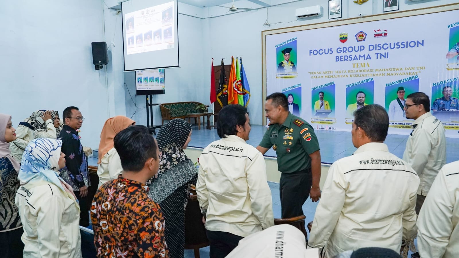 FGD Mahasiswa-TNI di Medan: Sinergi Jaga Stabilitas Bangsa, Waspadai Upaya Adu Domba