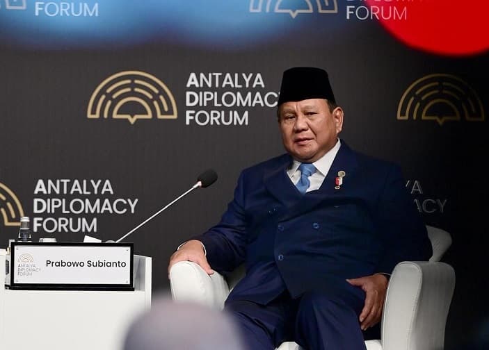 Prabowo Tidak Terganggu Menterinya Sowan ke Jokowi, Semua Solid Tanpa Terpengaruh Isu Matahari Kembar