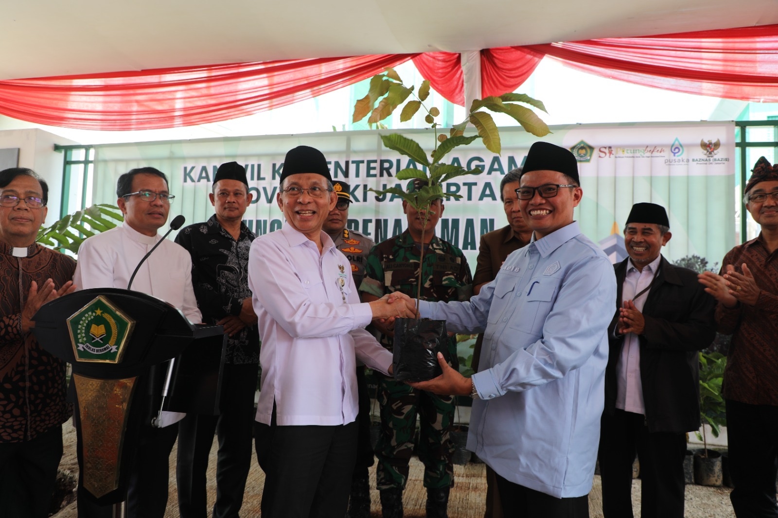 Hari Bumi 2025: Kemenag Luncurkan Program Ekoteologi dan Gerakan 1 Juta Pohon Matoa