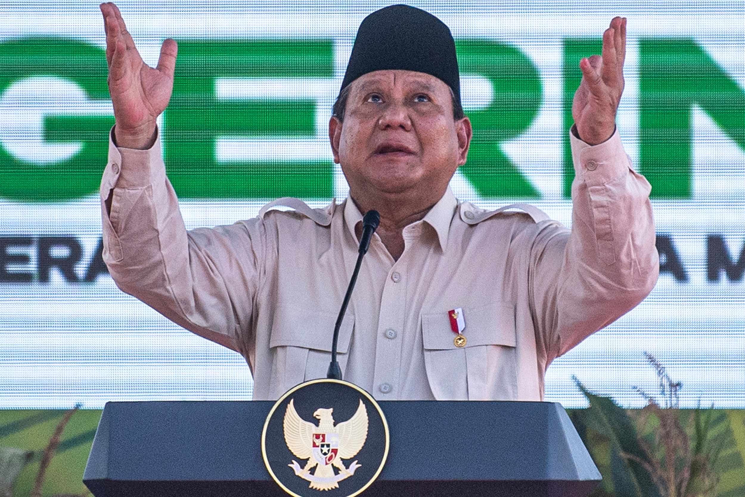 Awal Gemilang Prabowo: Investasi Tembus Rp452 Triliun, DPR Ingatkan Peran Danantara