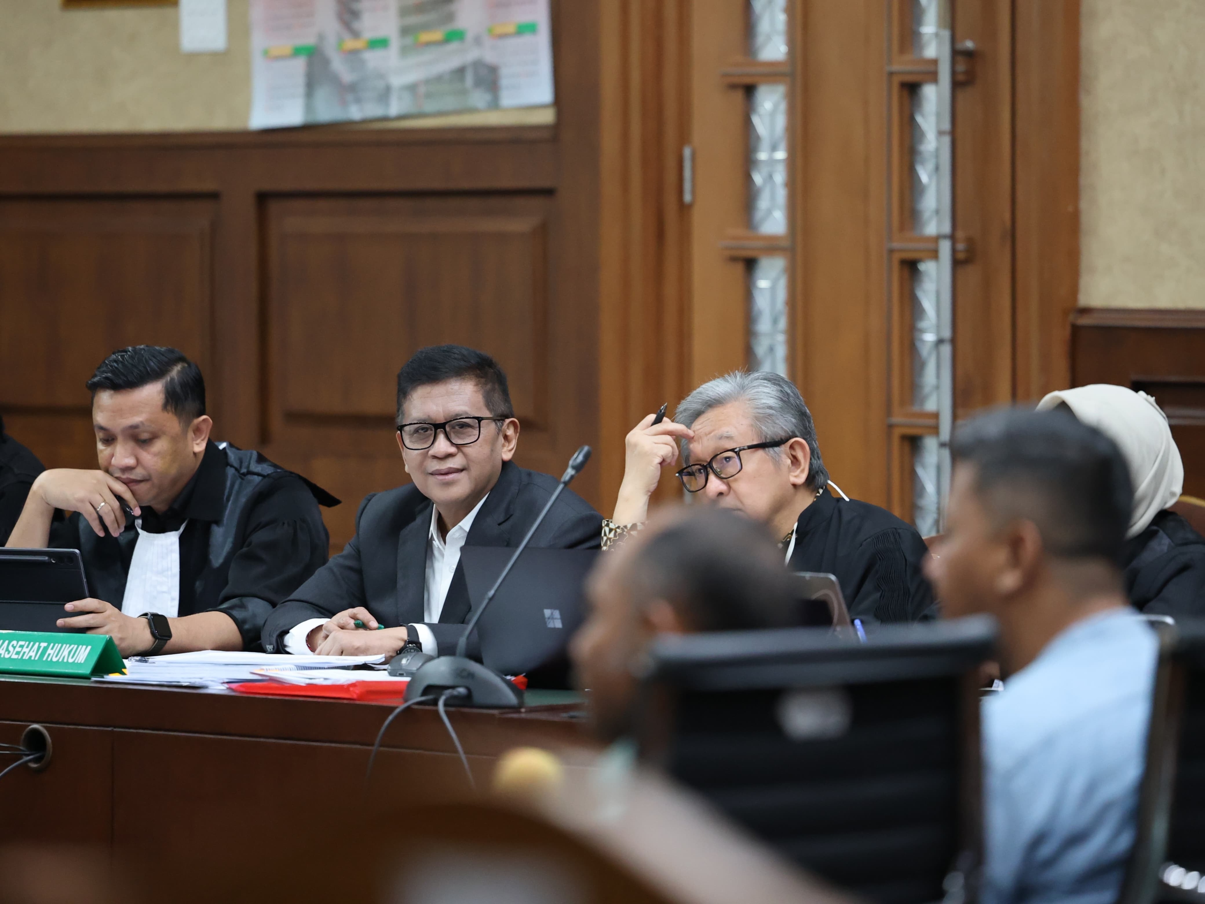 Hasto Desak KPK Segera Tangkap Harun Masiku: Agar Jelas dan Terang