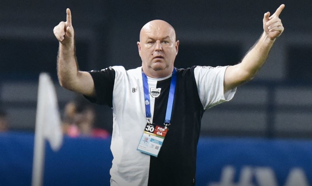 Bojan Hodak Puas Persib Bisa Bungkam Dewa United, Puji Pertahanan Maung Bandung