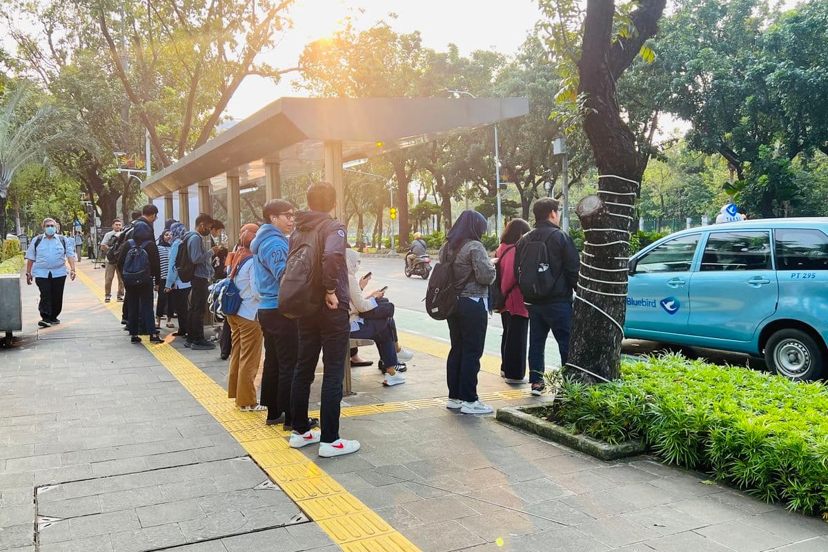 Kebijakan ASN Wajib Naik Transportasi Umum Tiap Rabu, Begini Respons Pegawai yang Sudah Terbiasa