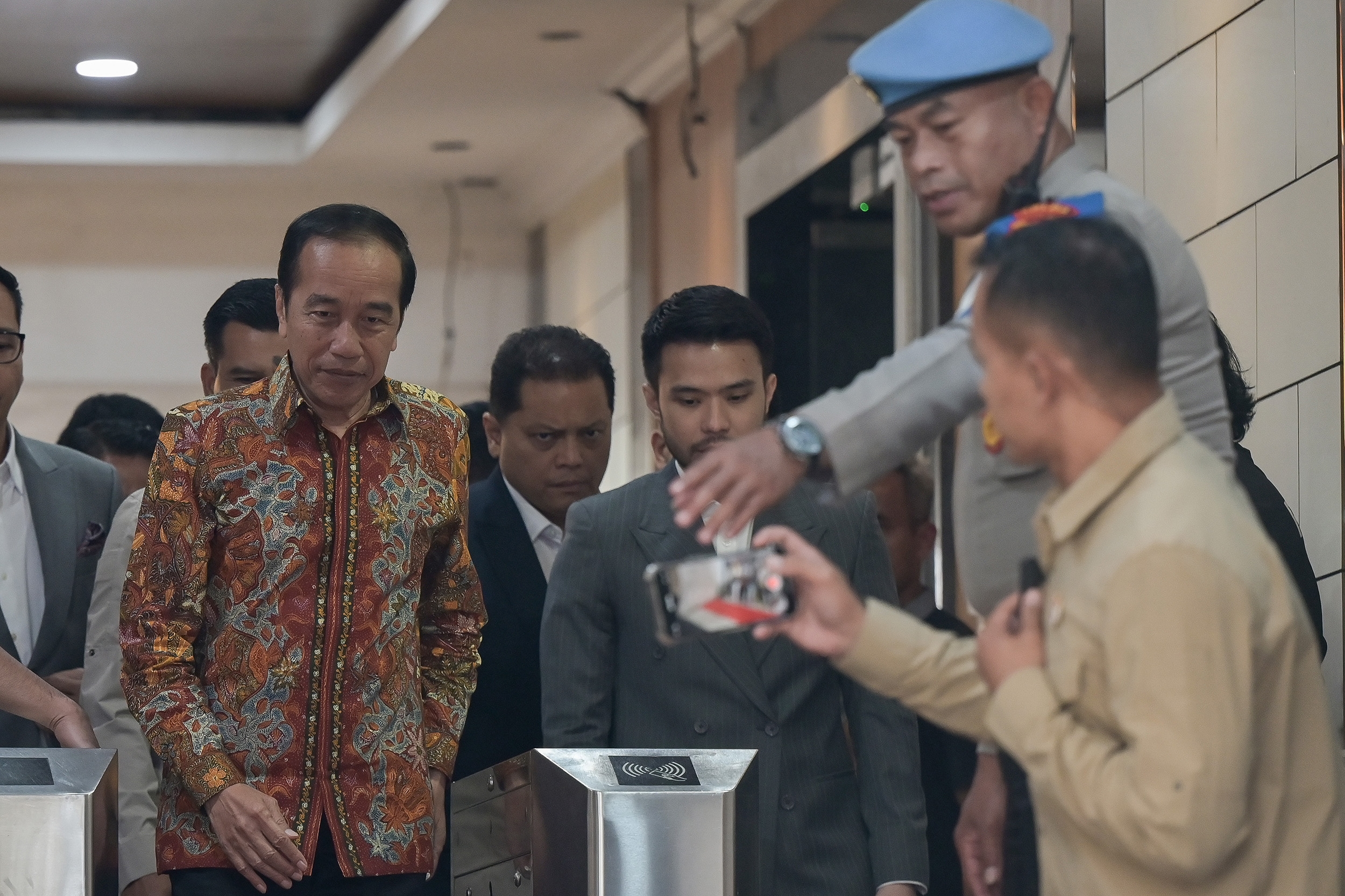 Jokowi Sedih Jika Proses Hukum Terkait Ijazahnya Berlanjut: Saya Kasihan, Tapi Ini Sudah Keterlaluan
