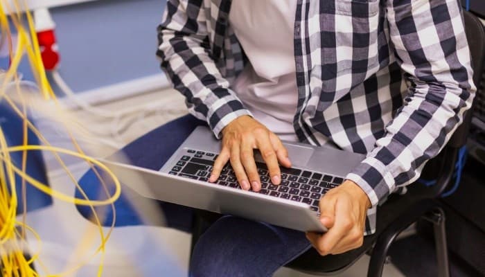 Apa Saja Komponen Penting dalam Mengembangkan Sistem Komputer Baru? Ini Penjelasannya