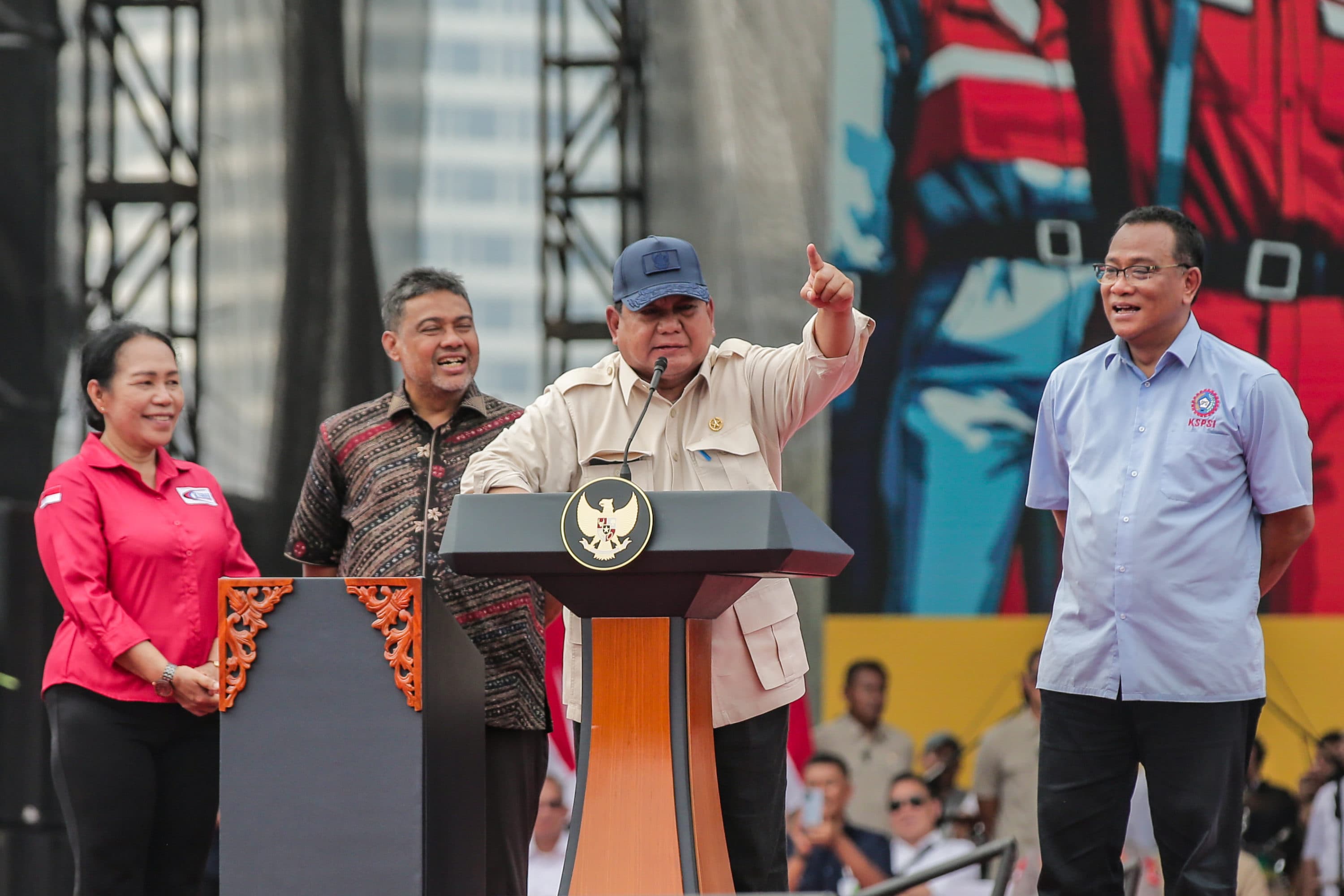 Internasionale Pasti di Dunia: Melodi Keadilan Sosial Prabowo untuk Kaum Buruh